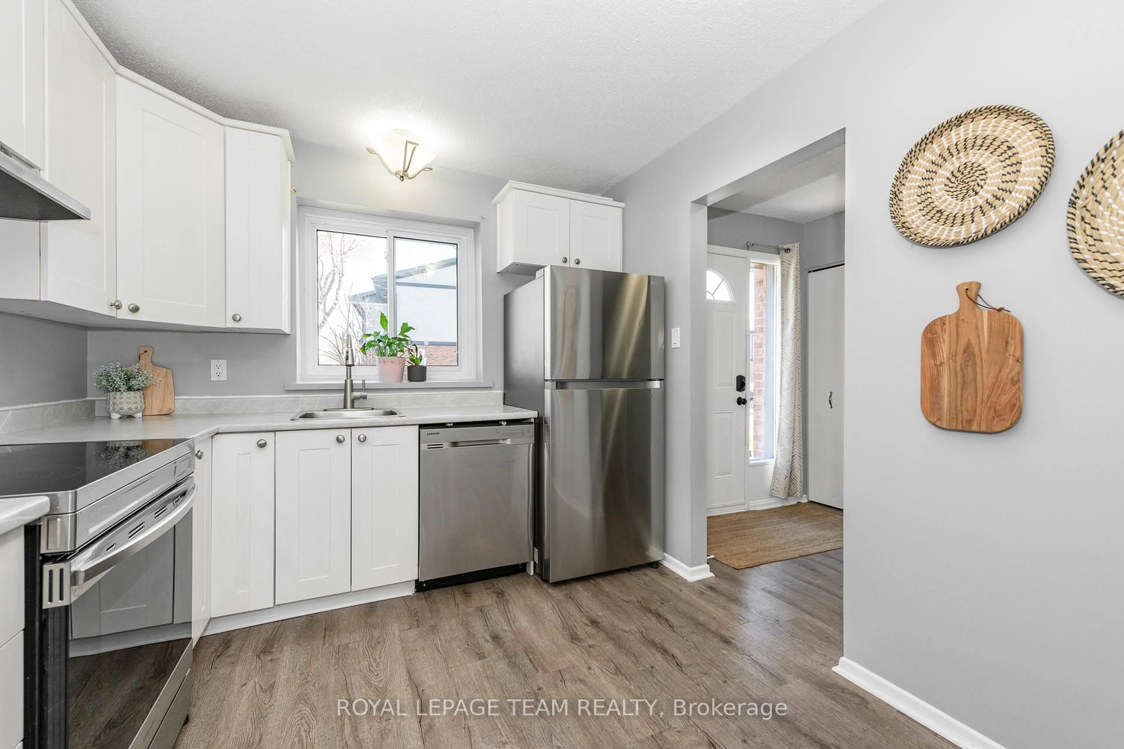 Open concept kitchen, unknown for 420 A Moodie Dr #52, Ottawa Ontario K2H 8A6