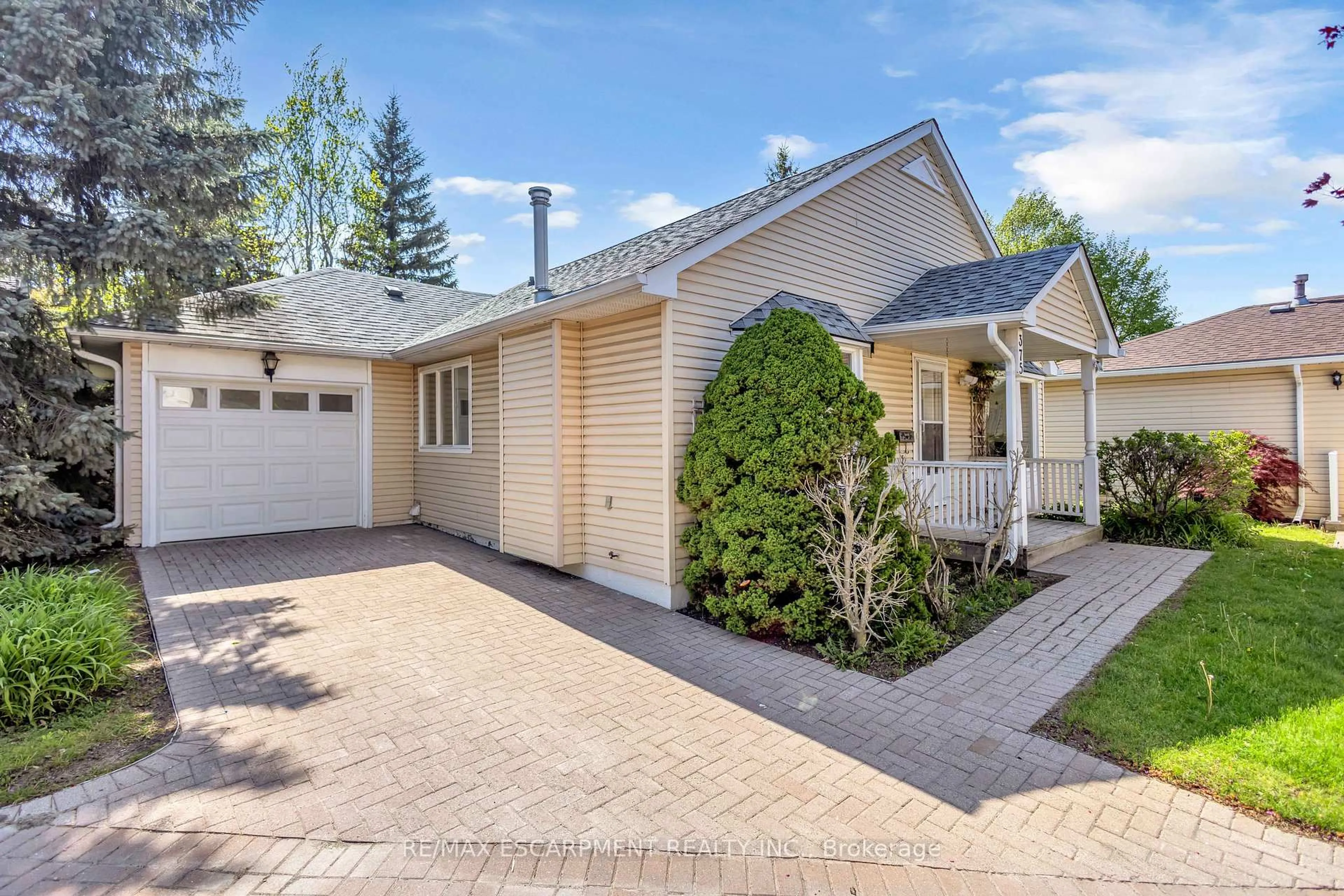 Unknown for 375 Silverbirch Blvd, Hamilton Ontario L0R 1W0