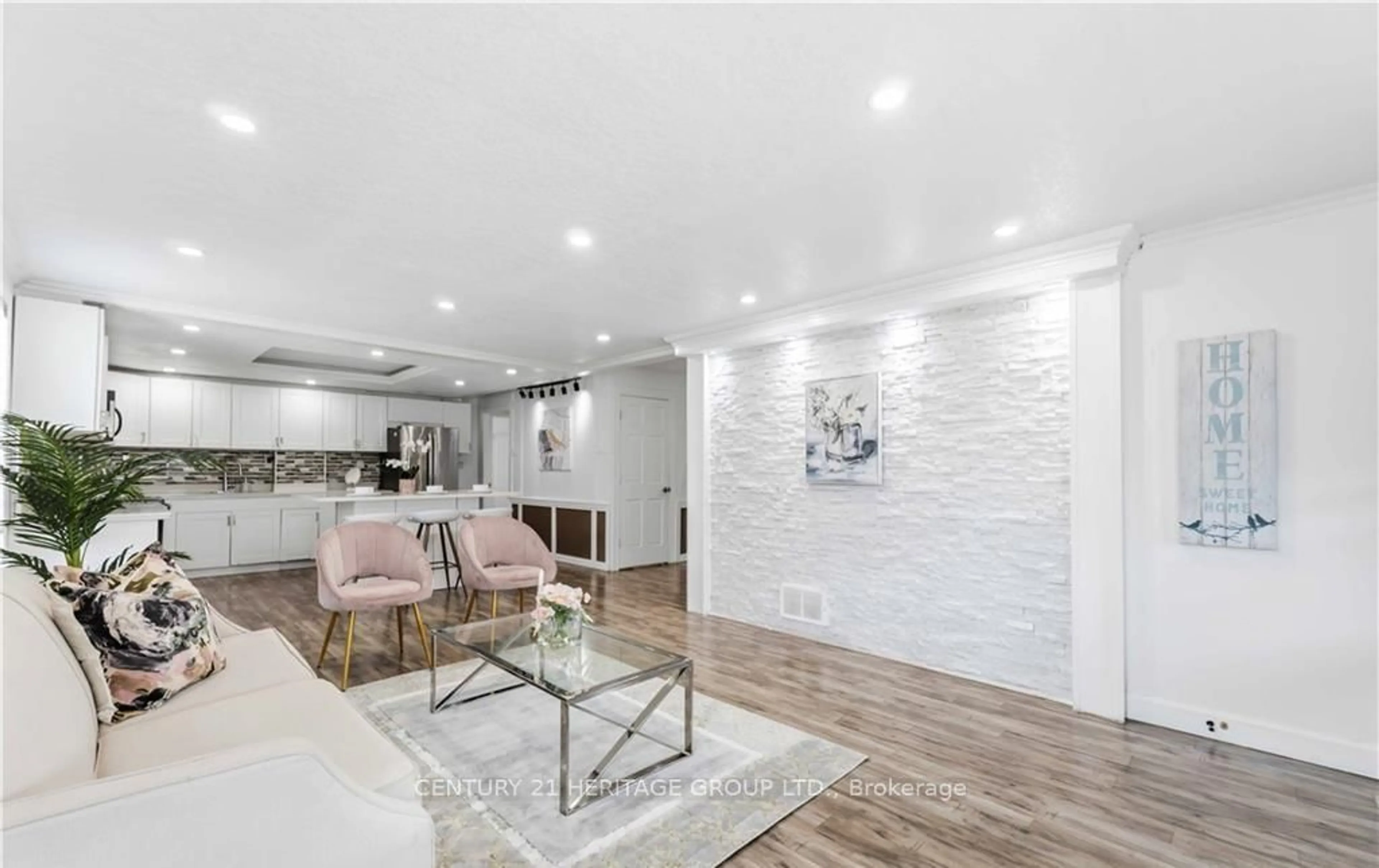 Unknown for 103 Edinburgh Ave, Hamilton Ontario L8H 2C6