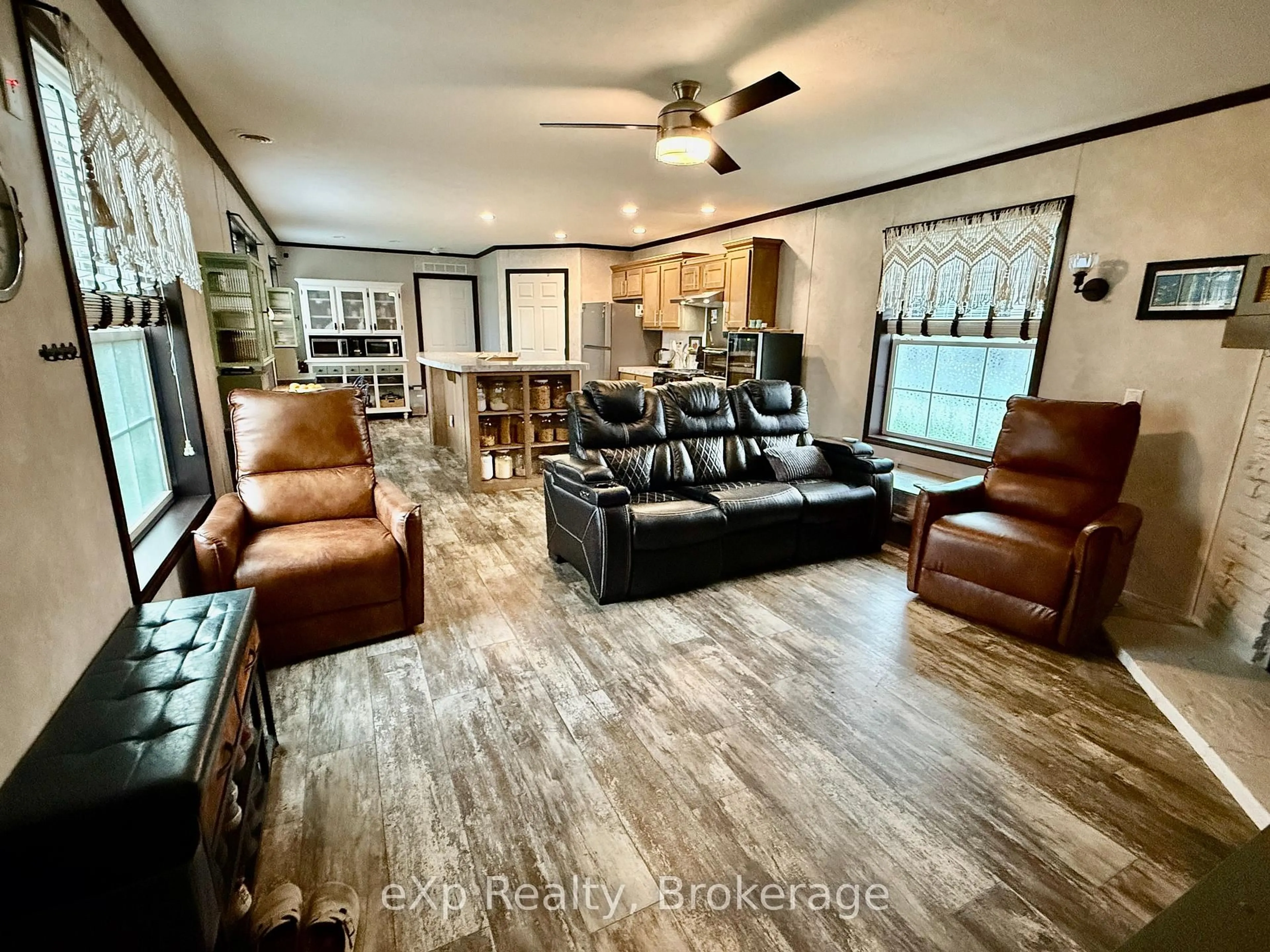 Living room with furniture, unknown for 35 Dove Rd, Brockton Ontario N0G 2V0