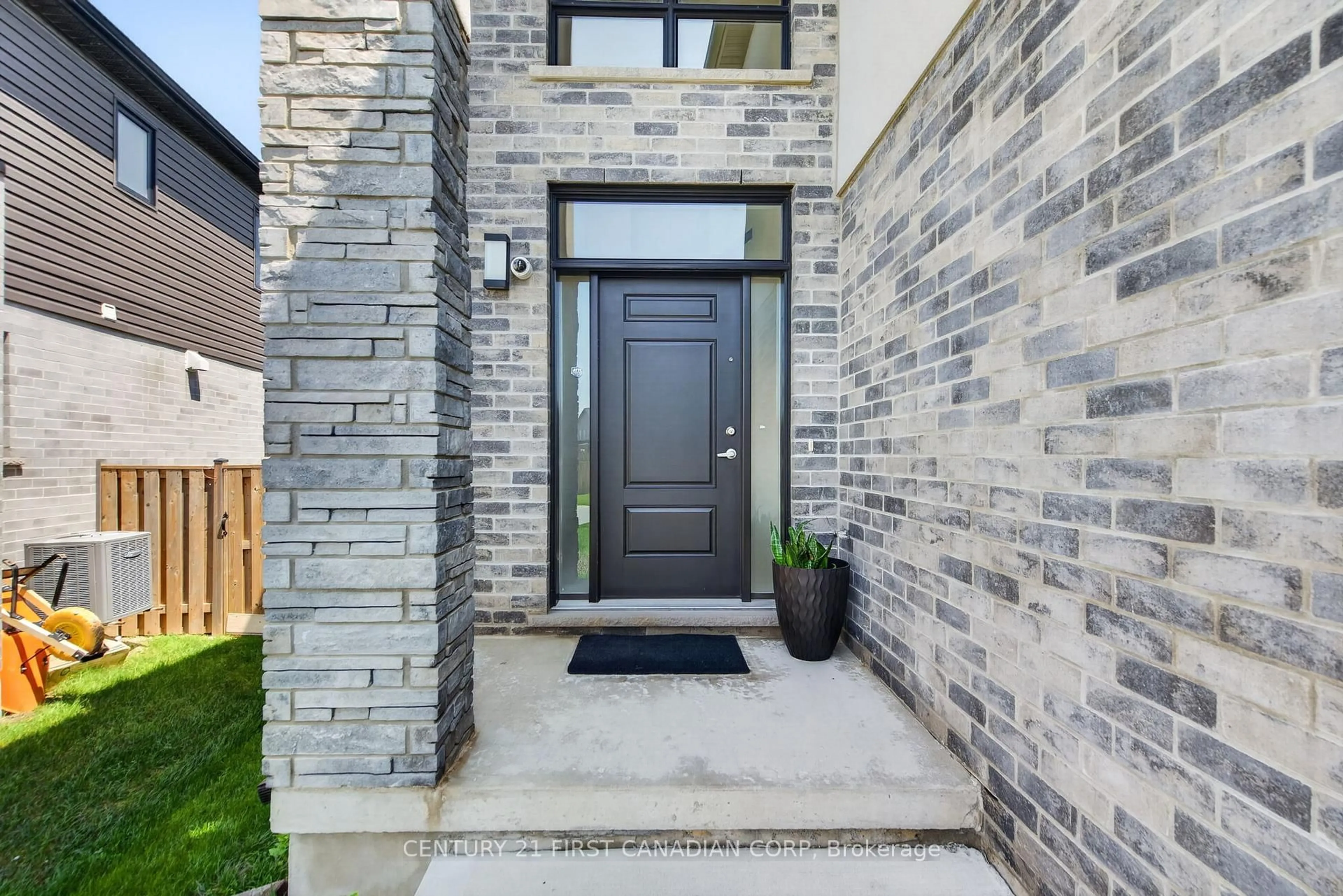 Unknown for 1322 Red Pine Crossing, London North Ontario N6G 0W1