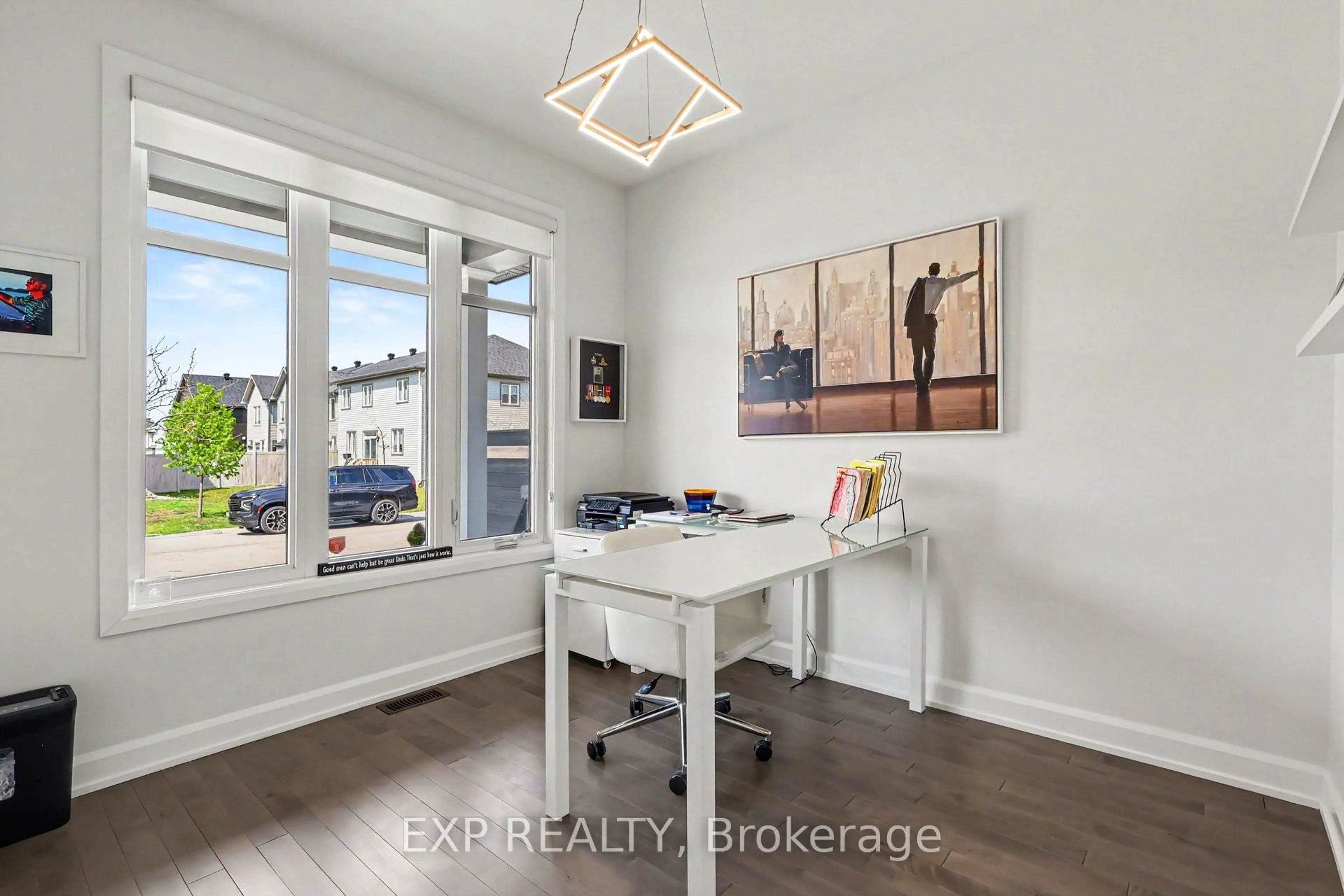 A pic of a room for 50 Zaatiik Grve, Ottawa Ontario K1X 0E5