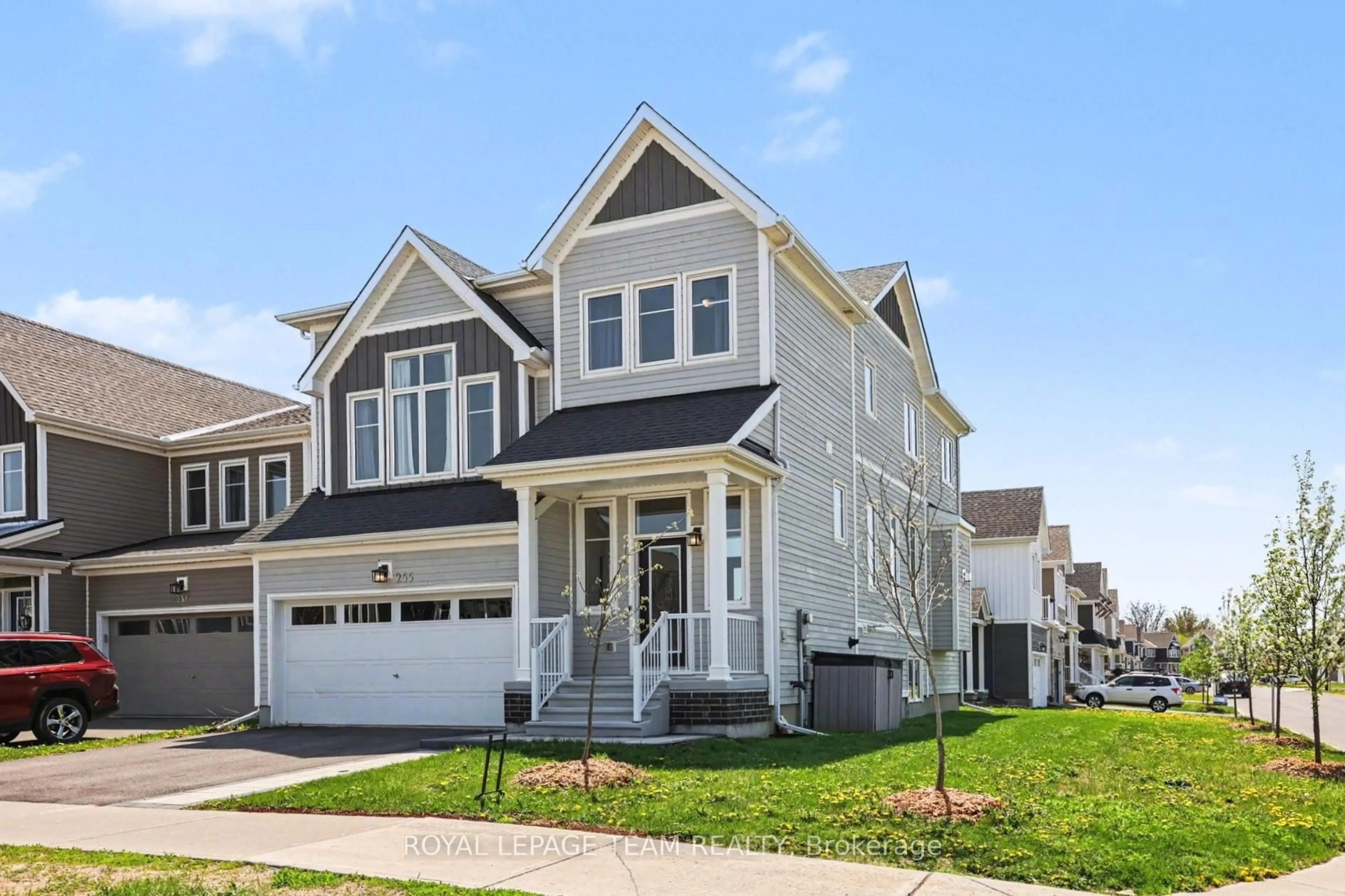 Home with vinyl exterior material, street for 255 Meynell Rd, Munster Ontario K0A 3P0