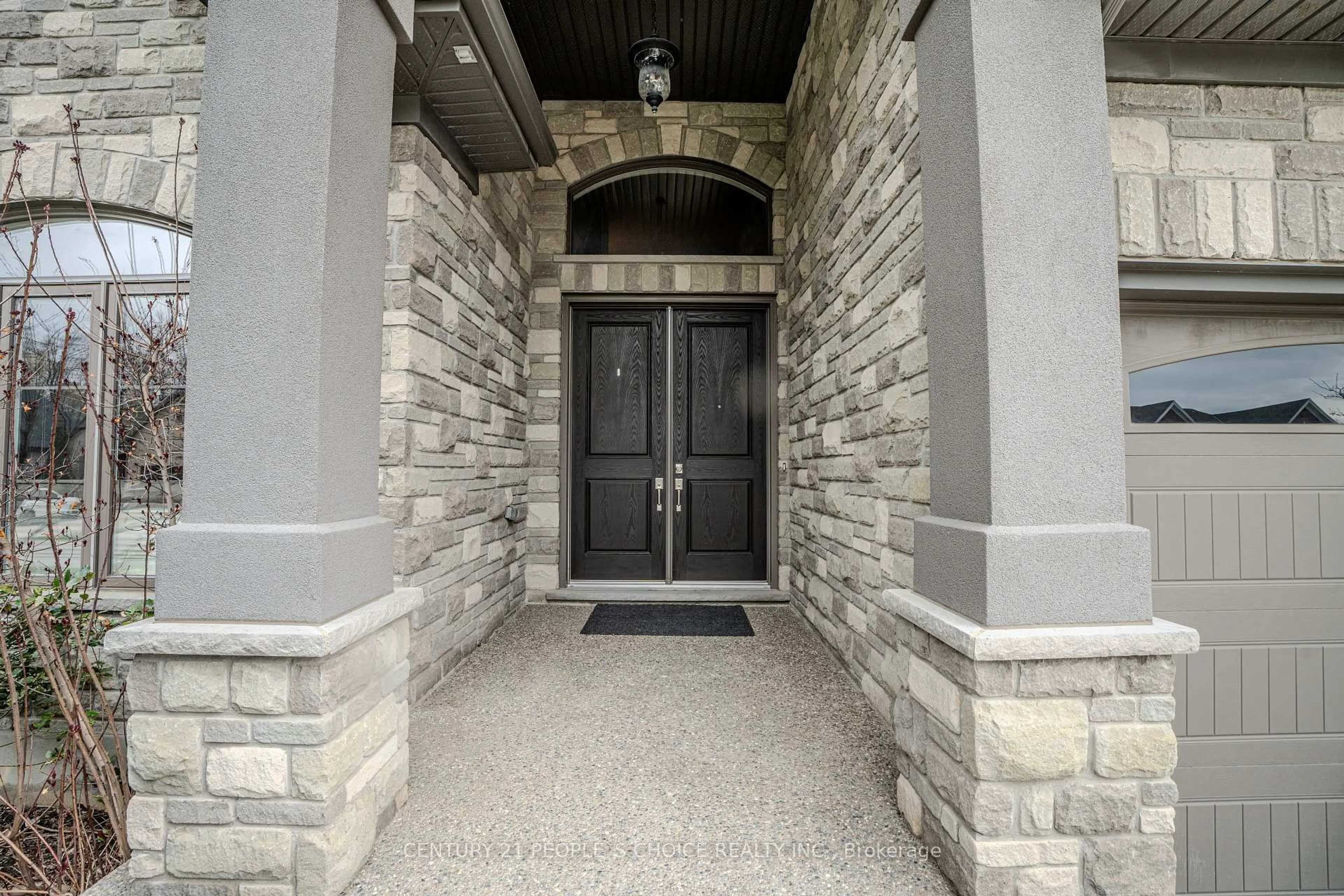 Indoor entryway for 1034 Melsetter Way, London North Ontario N6G 0S5