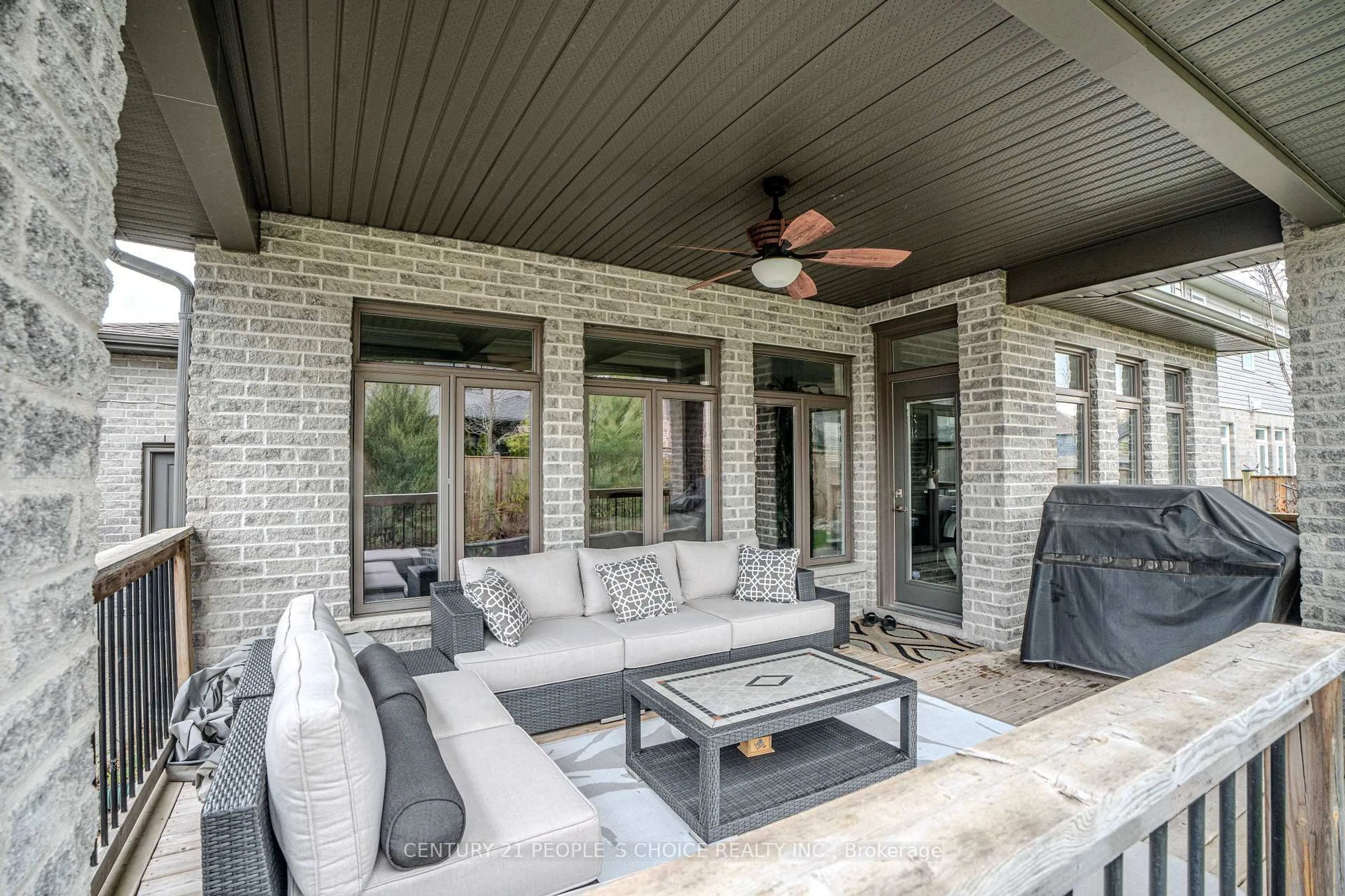 Patio, street for 1034 Melsetter Way, London North Ontario N6G 0S5