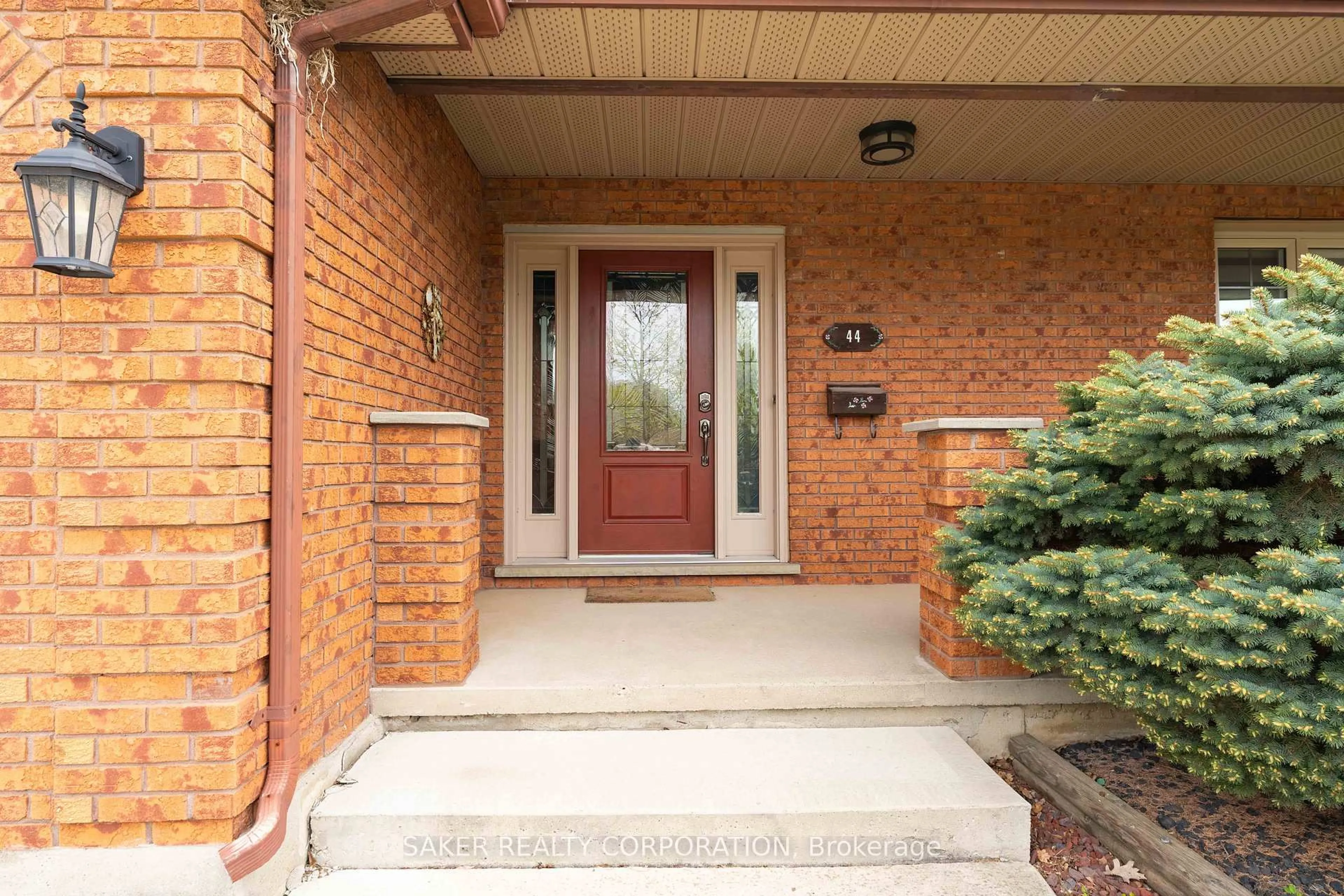 Unknown for 44 Golfview Cres, London South Ontario N6C 5N1