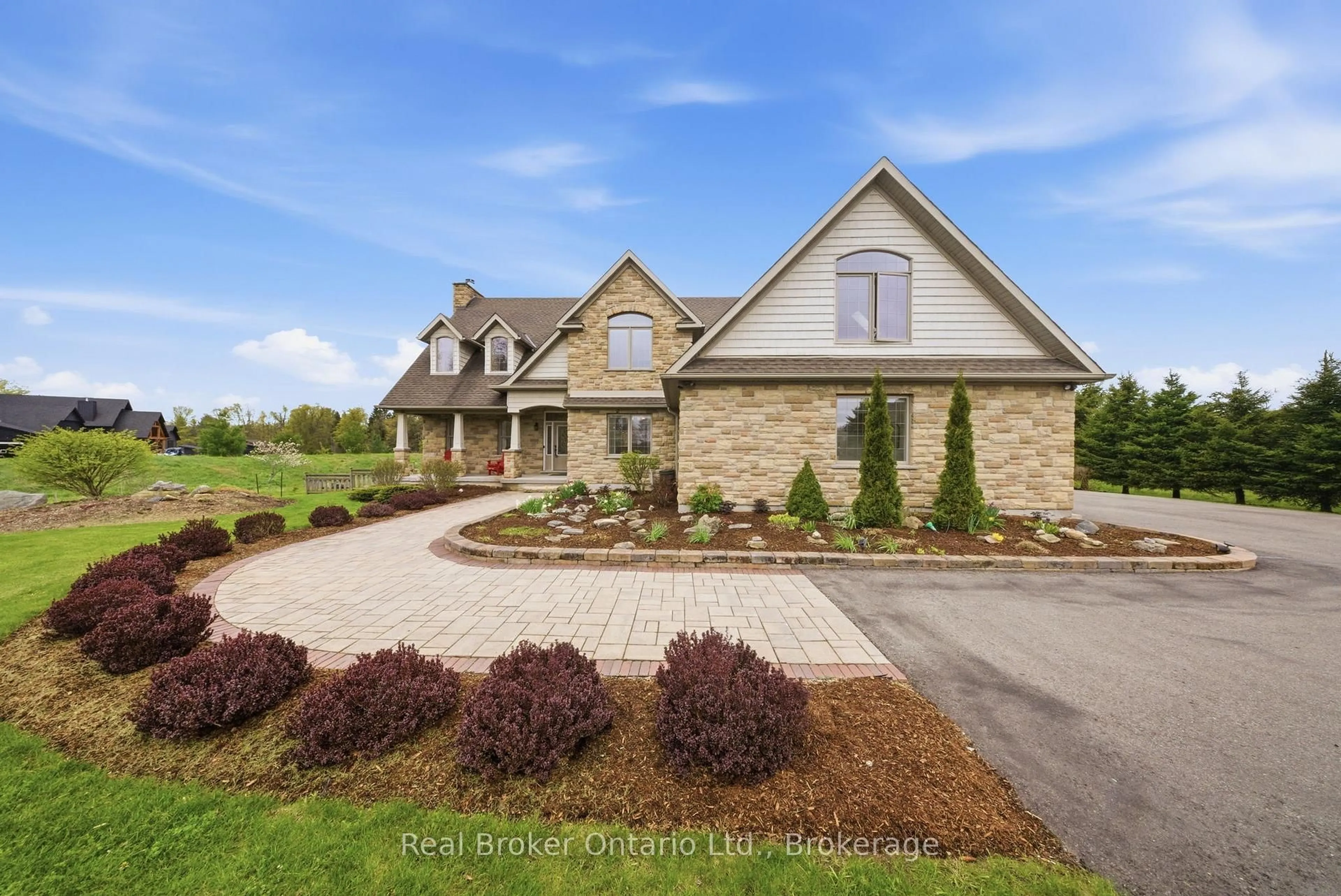 Home with brick exterior material, street for 4760 Nassagaweya-Puslinch Townline, Puslinch Ontario N0B 2J0