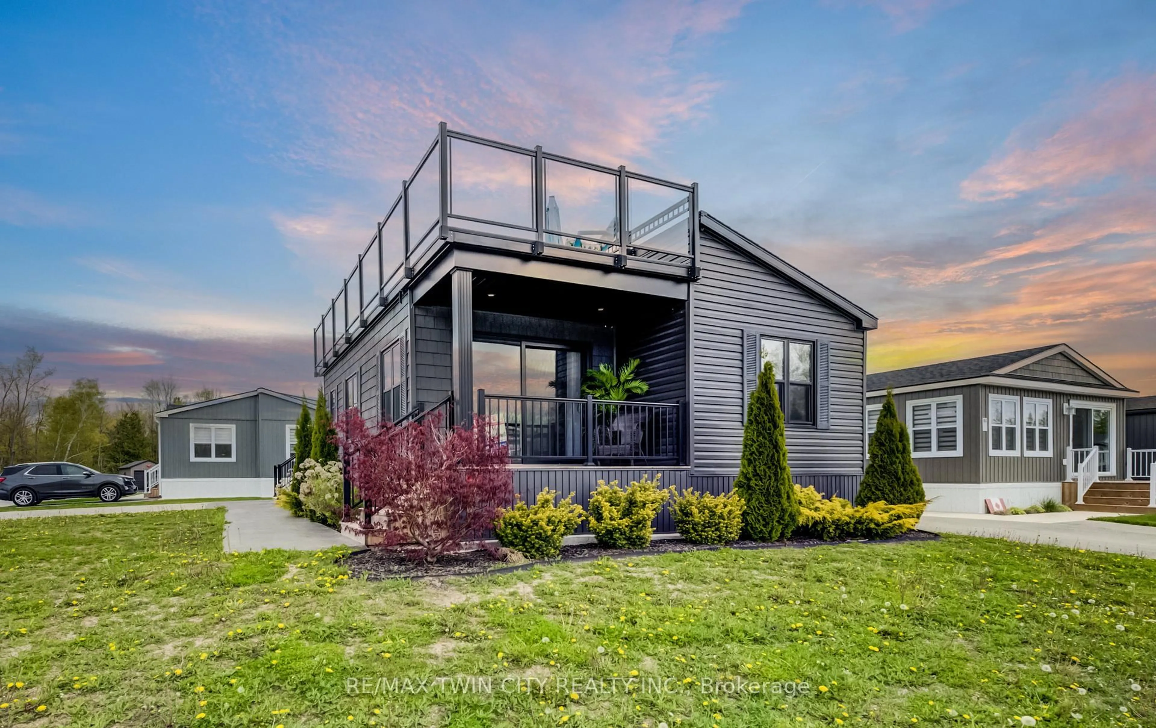 Home with vinyl exterior material, building for 77683 Bluewater Highway #61, Bluewater Ontario N0M 1G0