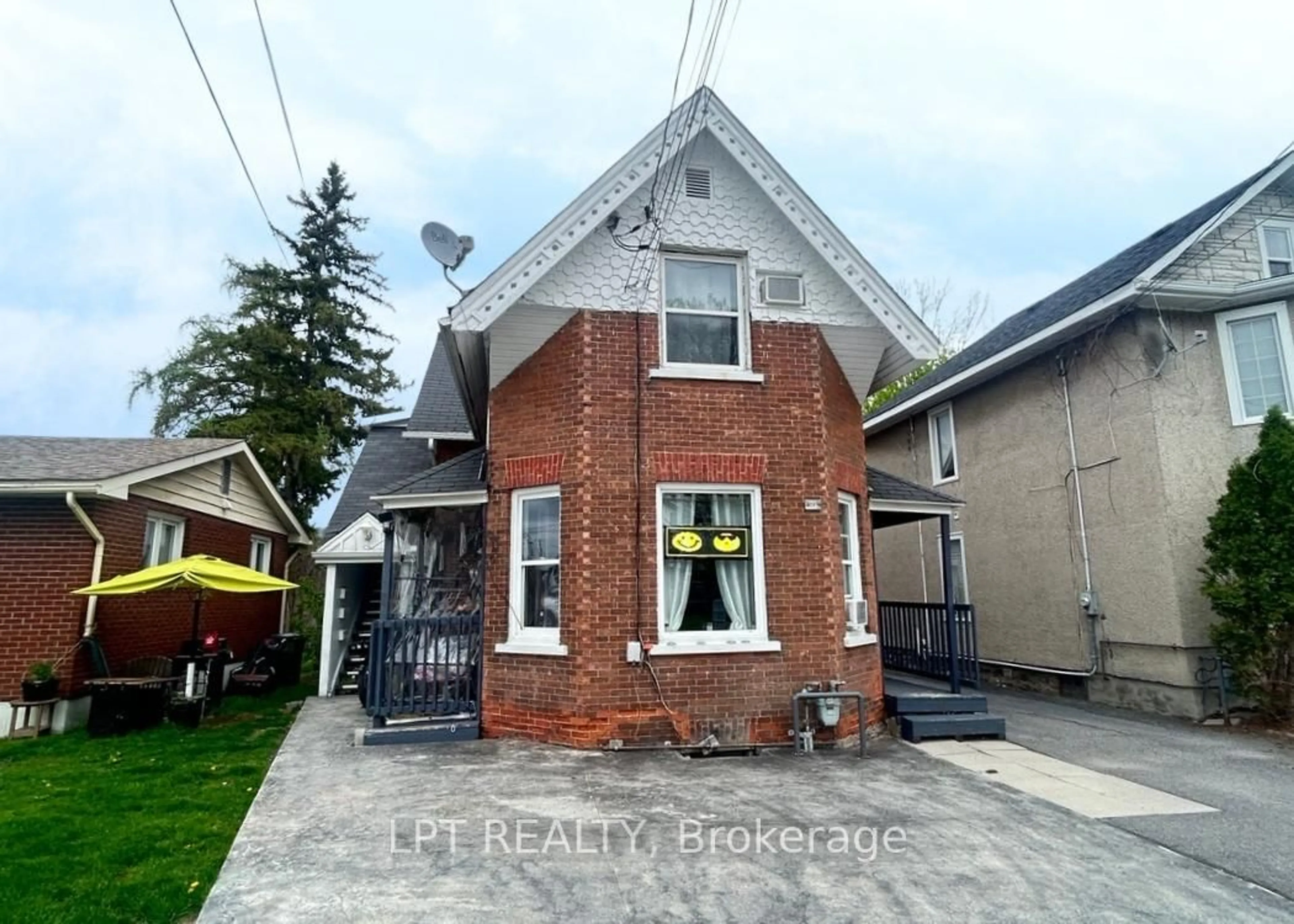 Home with brick exterior material, street for 71 McGonigal St, Arnprior Ontario K7S 1M2