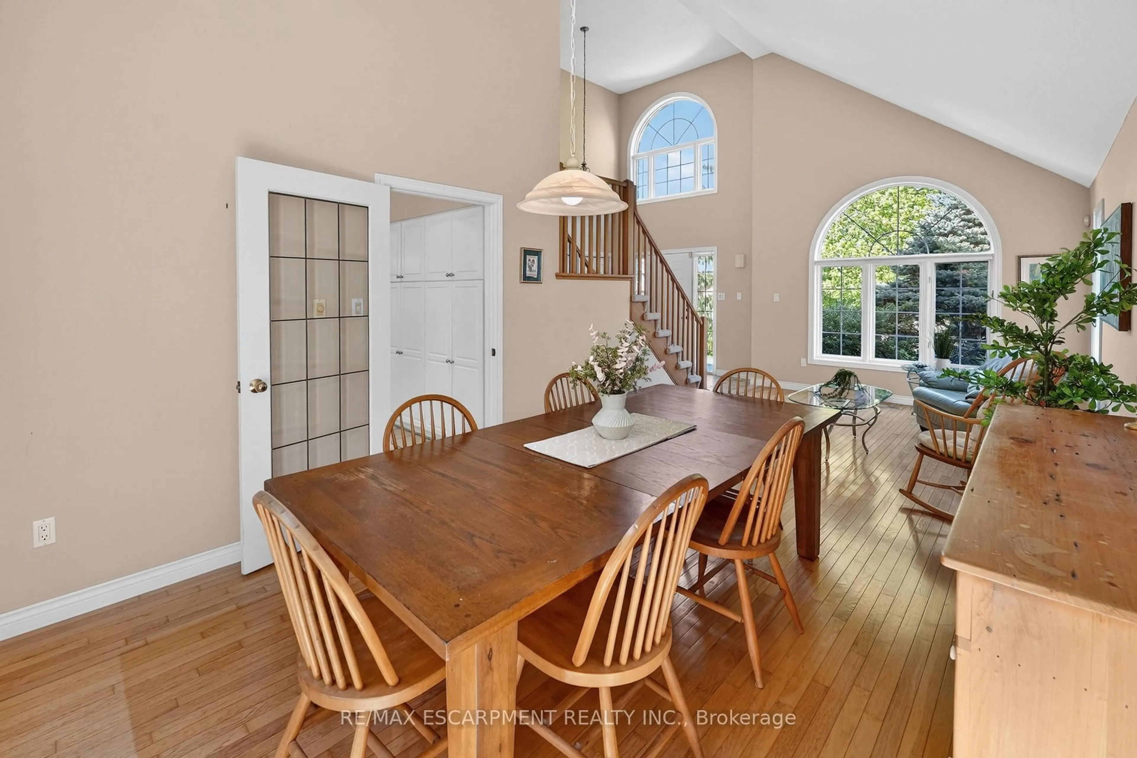 Dining room, unknown for 144 Dorchester Dr, Grimsby Ontario L3M 5J9