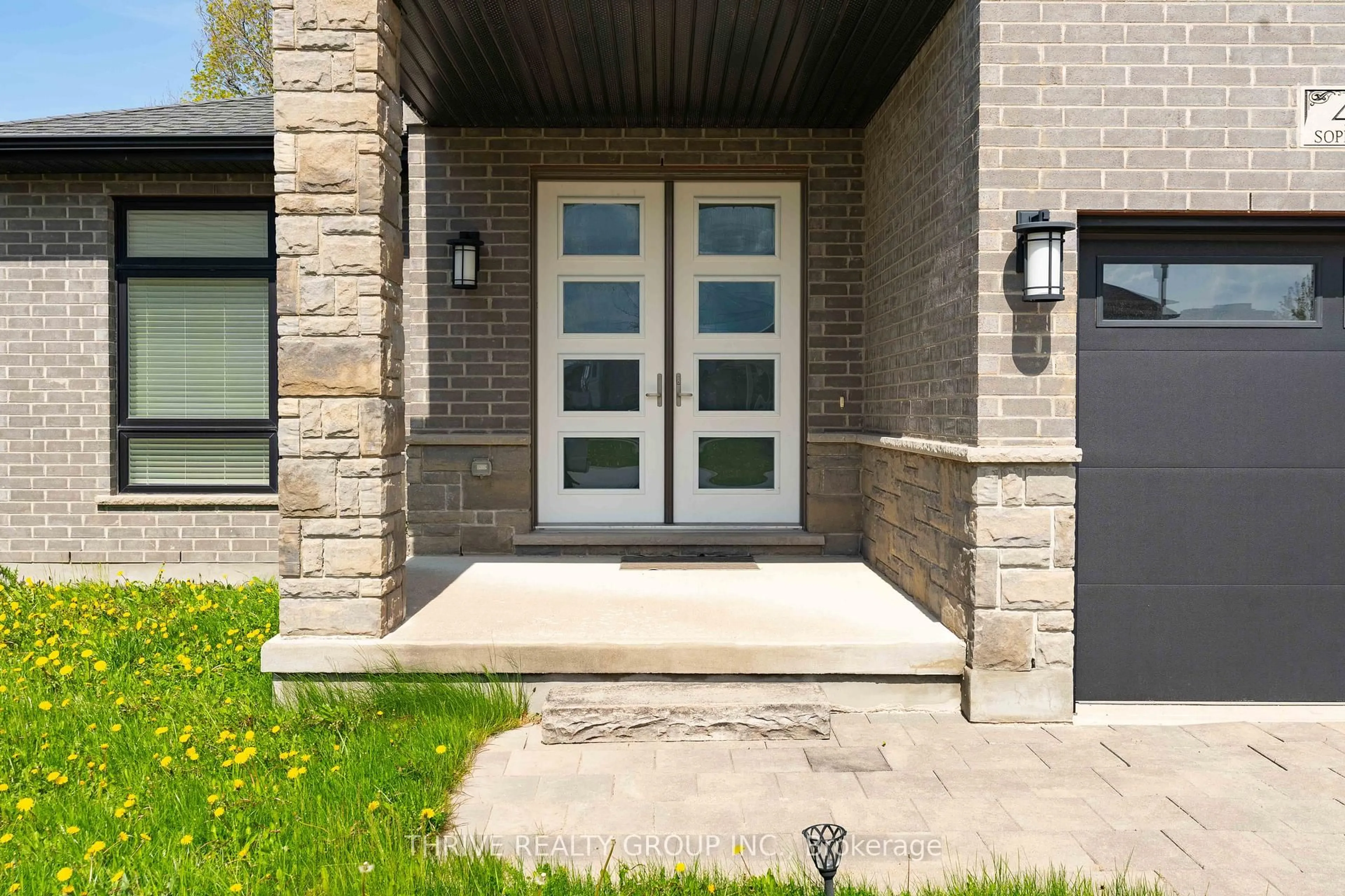Unknown for 483 Sophia Cres, London North Ontario N6G 0T5