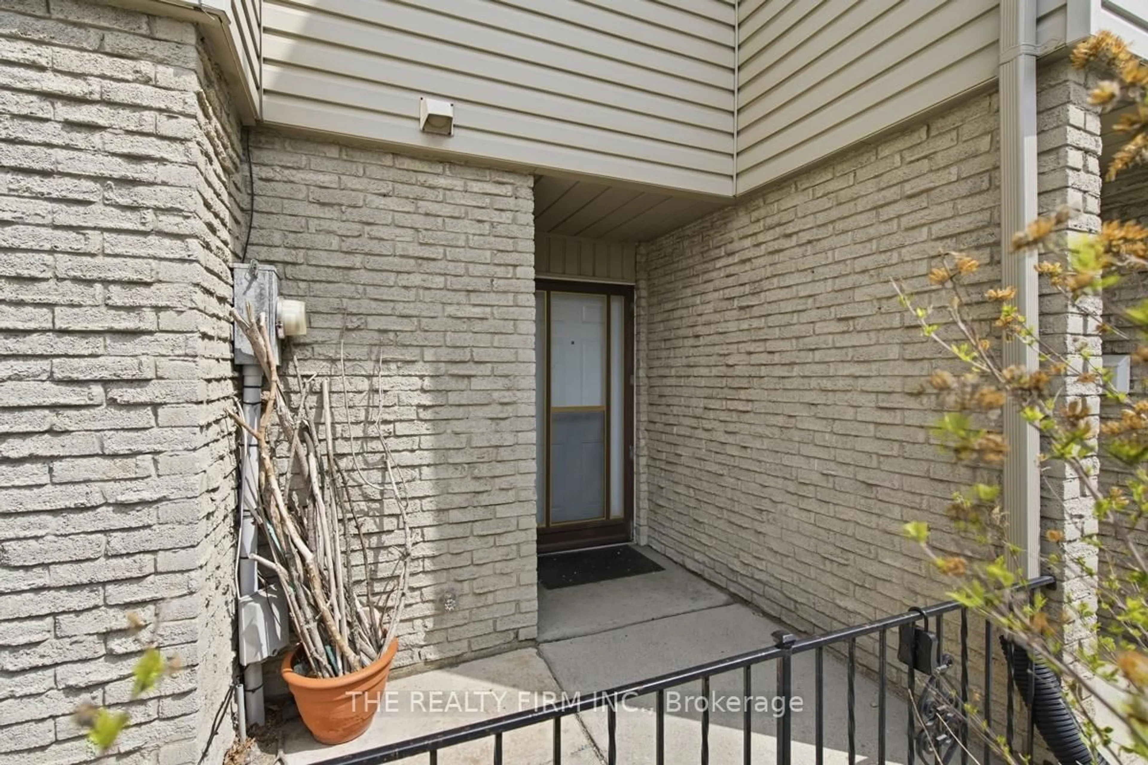 Unknown for 159 Sandringham Cres #8, London South Ontario N6C 5A9