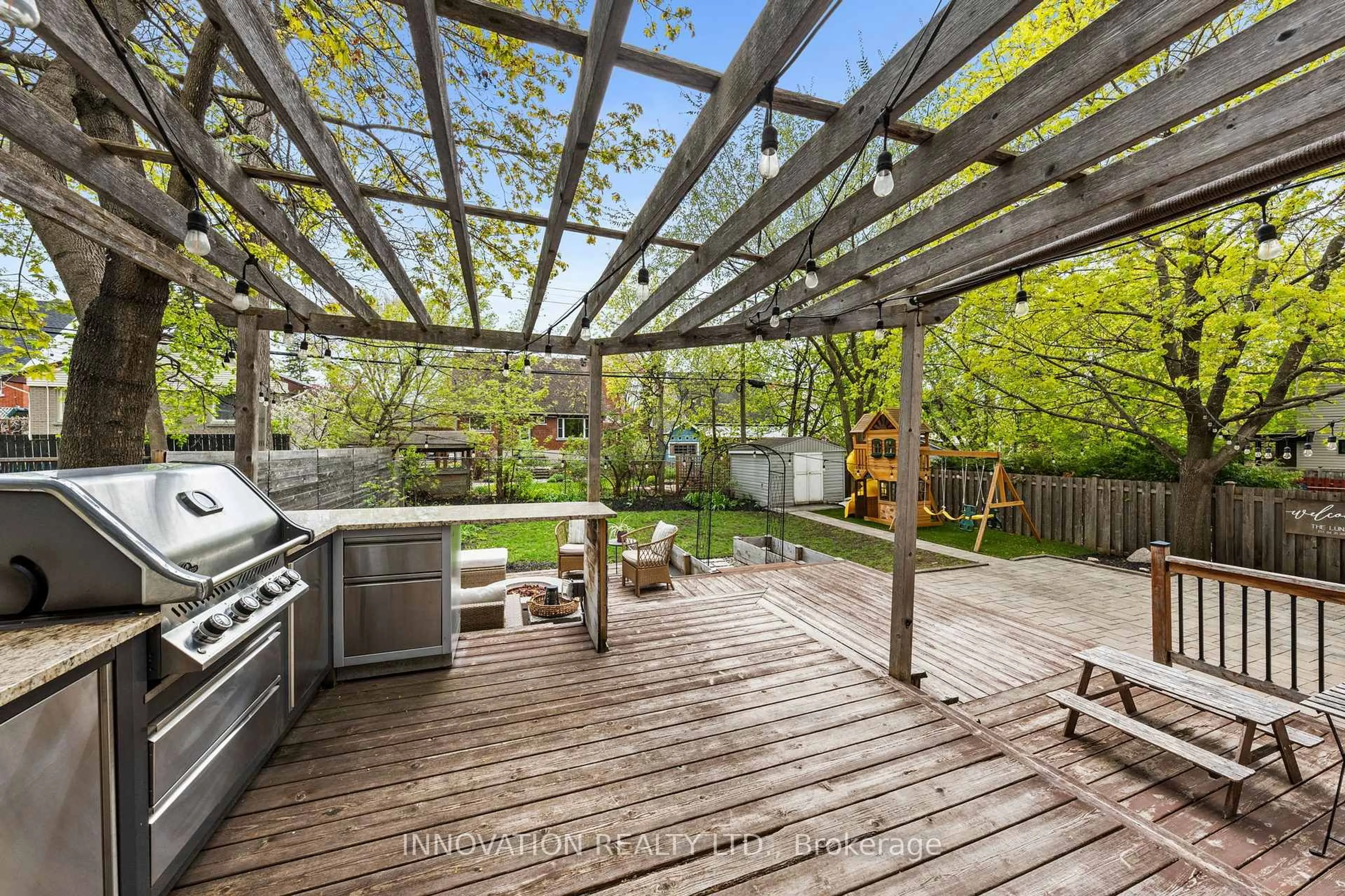 Patio, street for 1322 Kilborn Ave, Ottawa Ontario K1H 6L3
