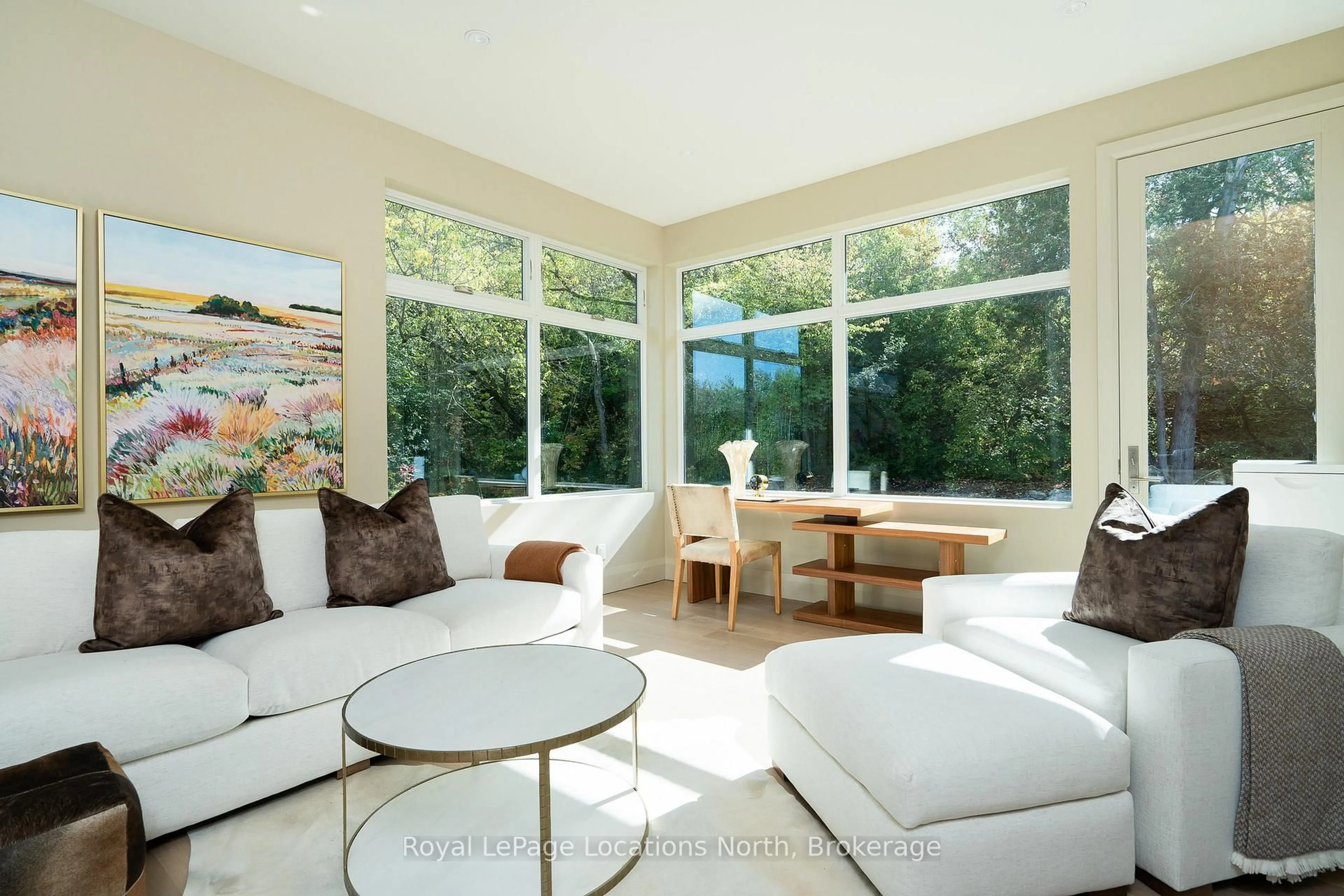 Living room with furniture, unknown for 109 PHEASANT Ru, Blue Mountains Ontario N0H 2P0