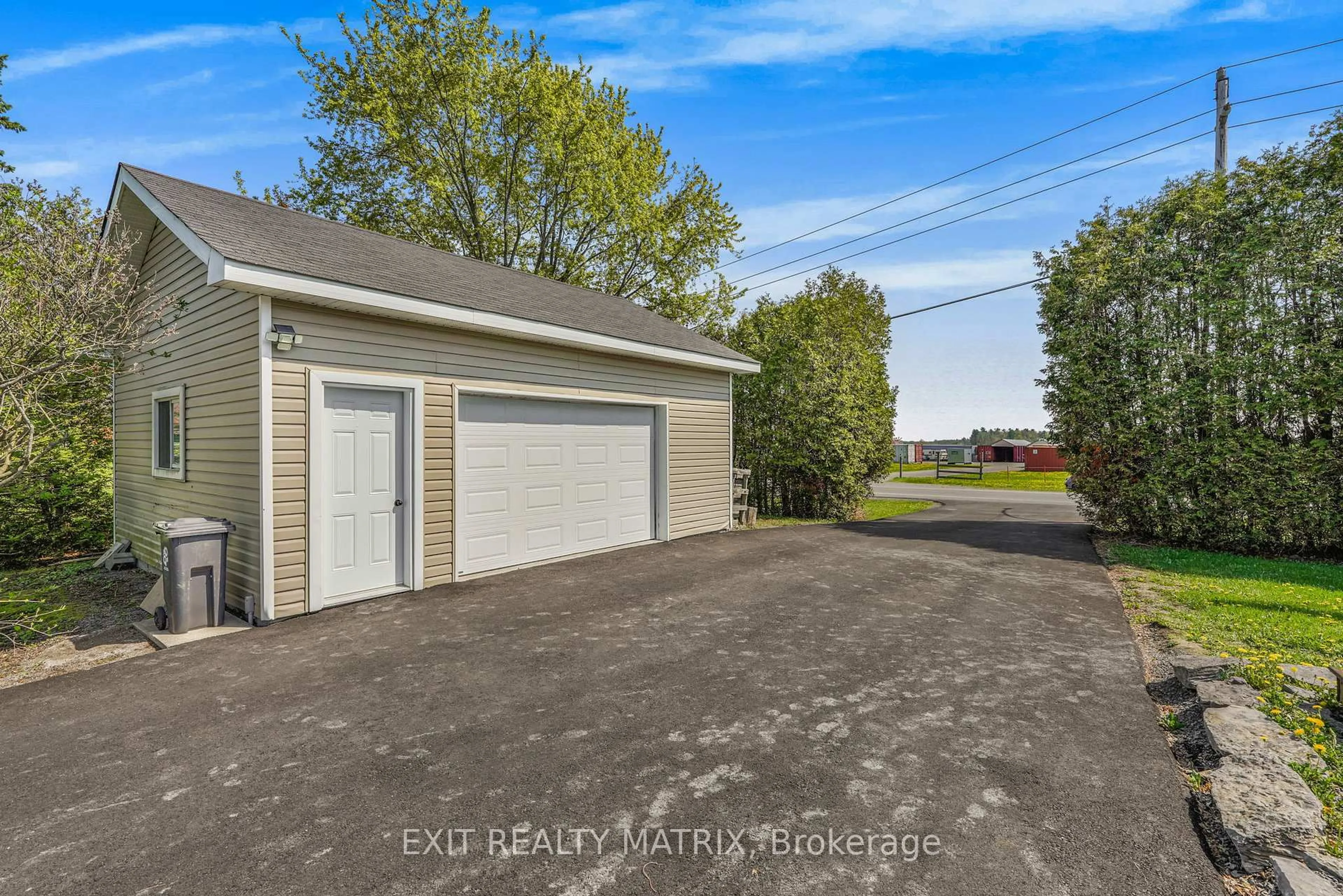 Unknown for 1871 Lajoie St, Alfred and Plantagenet Ontario K0B 1J0