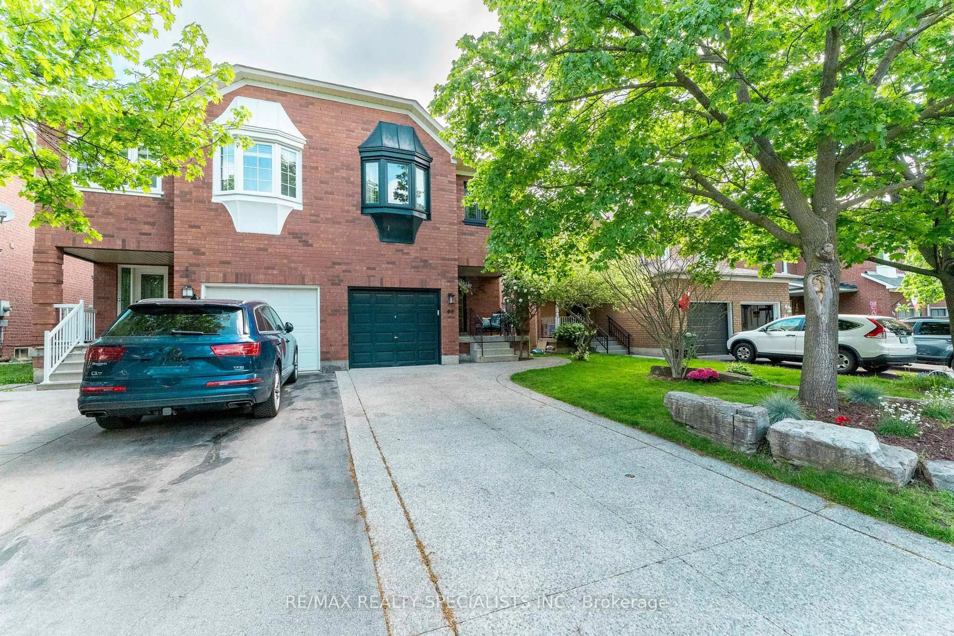 Home with brick exterior material, street for 46 Harnesworth Cres, Hamilton Ontario L0R 2H6