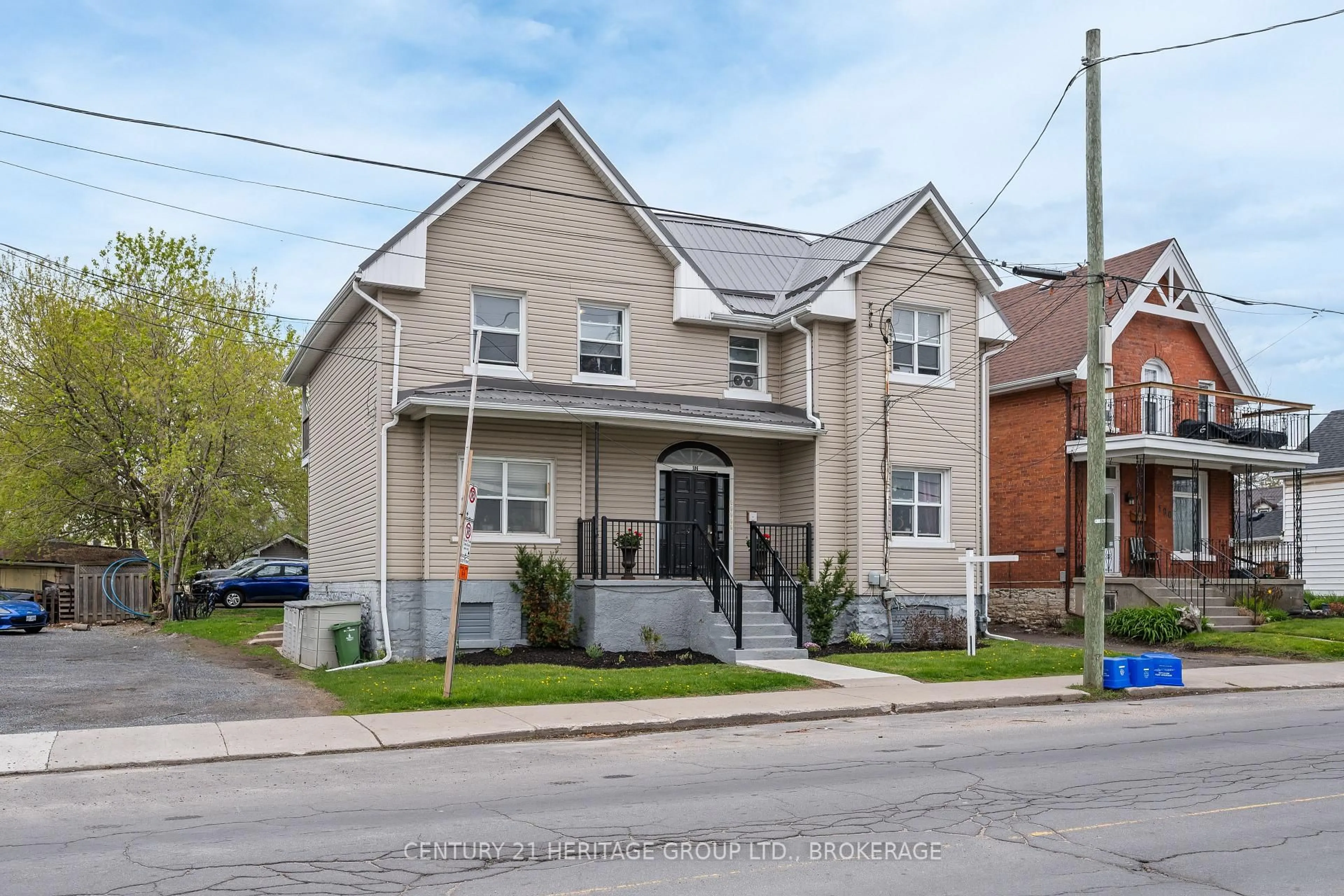 Home with brick exterior material, street for 186 Rideau St, Kingston Ontario K7K 3A3