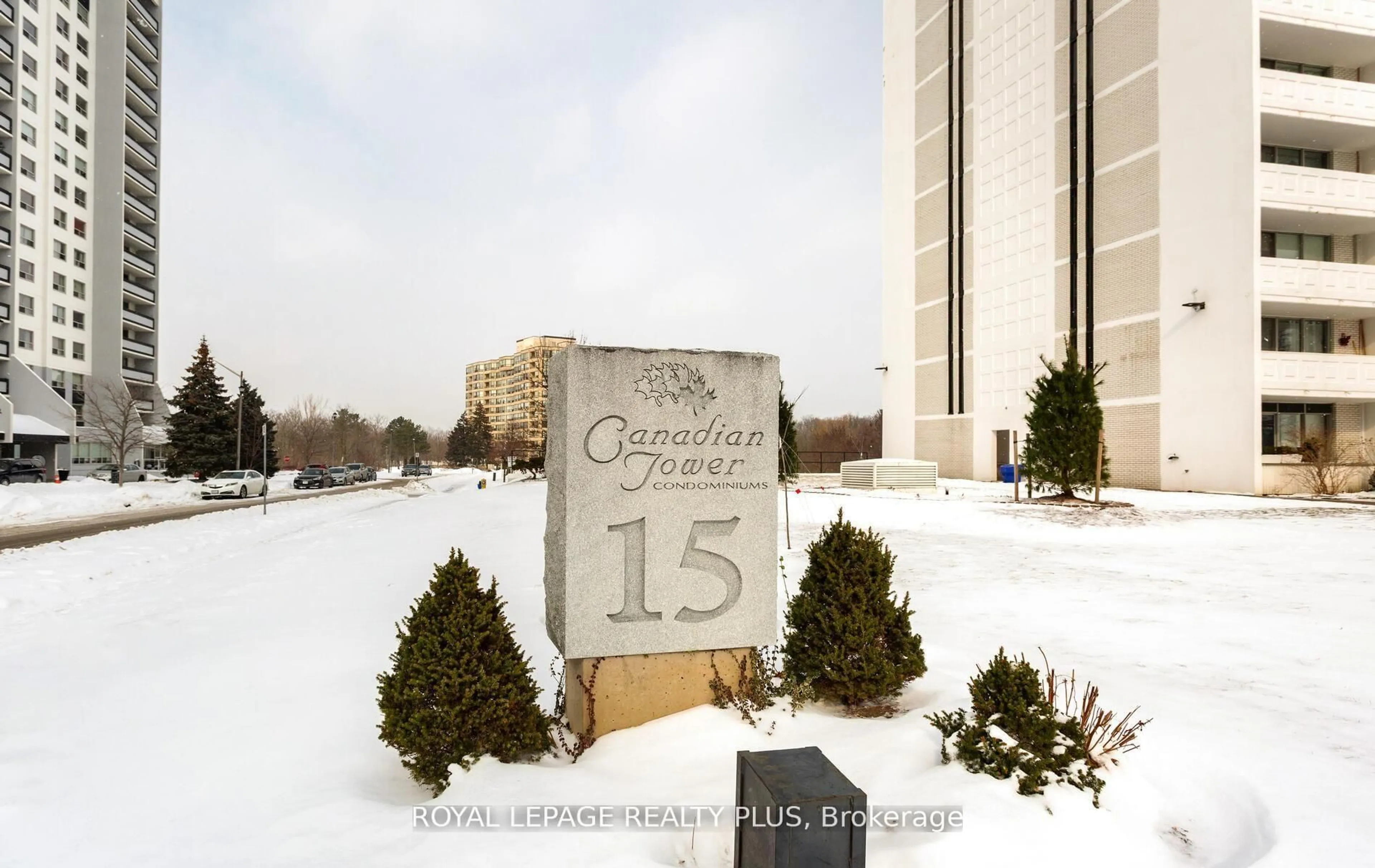 Indoor foyer for 15 Towering Heights Blvd #1204, St. Catharines Ontario L2T 3G7