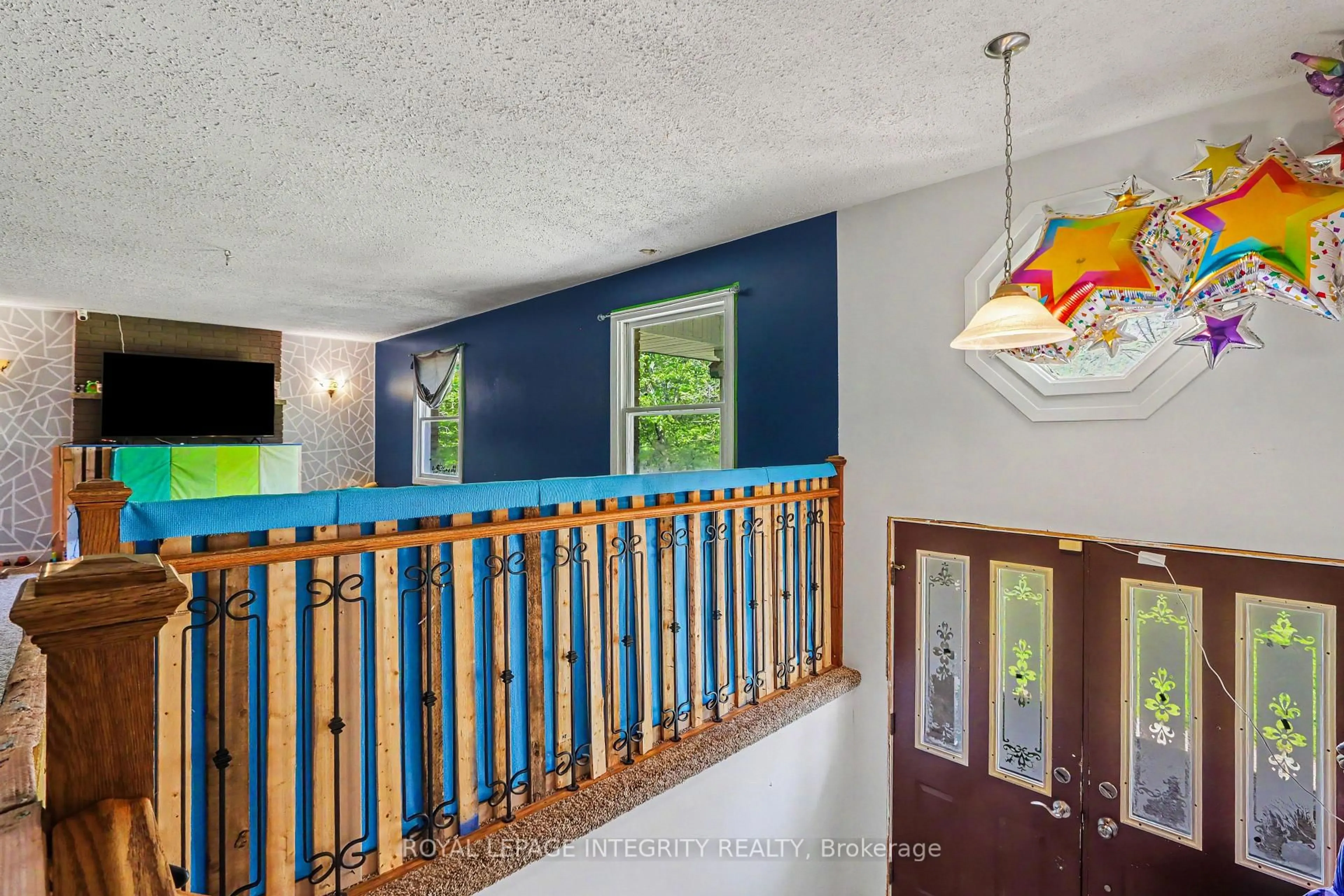 Indoor foyer for 2 Tower Rd, Rideau Lakes Ontario K0G 1L0