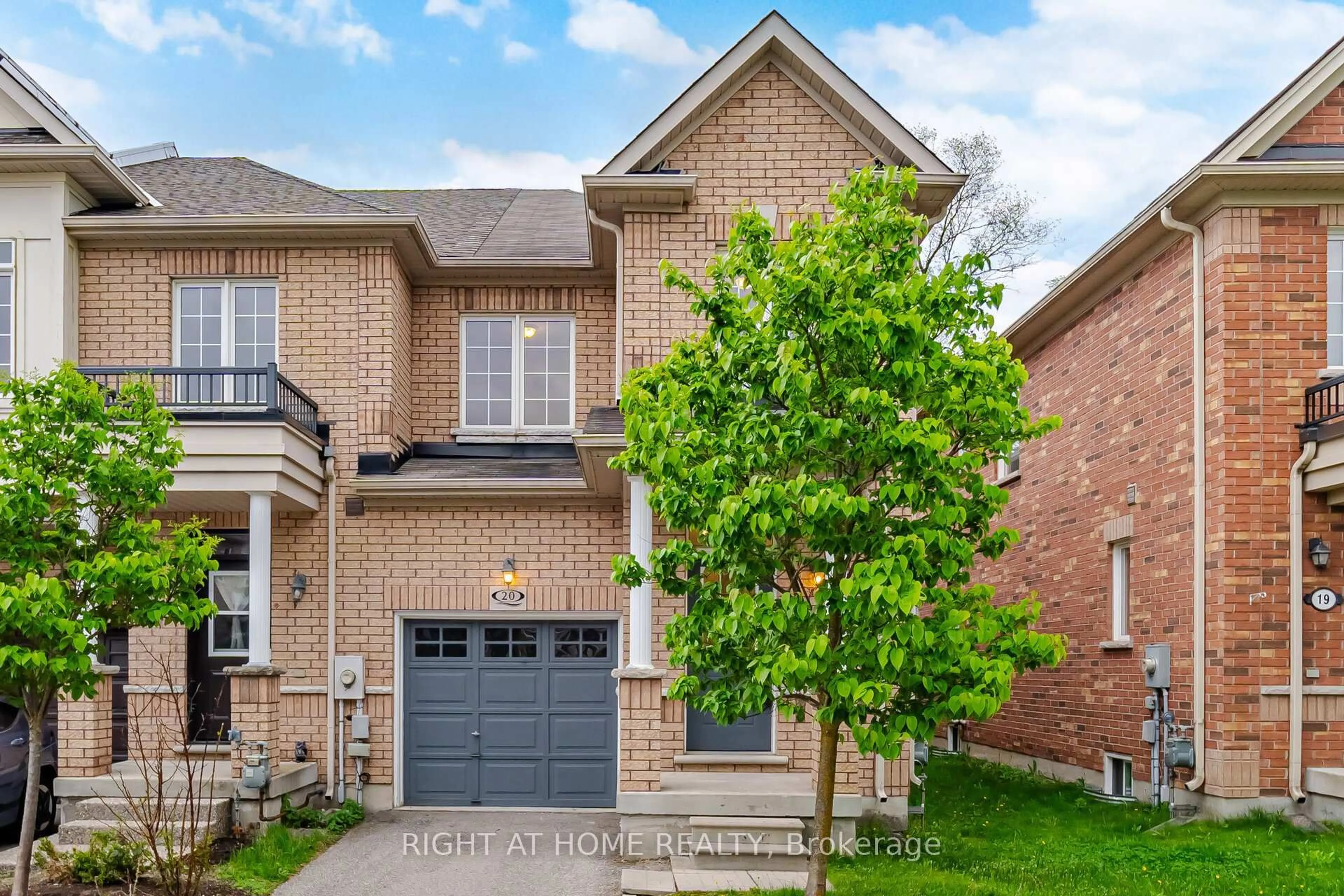 Home with brick exterior material, street for 110 Highland Rd #20, Kitchener Ontario N2M 3S1