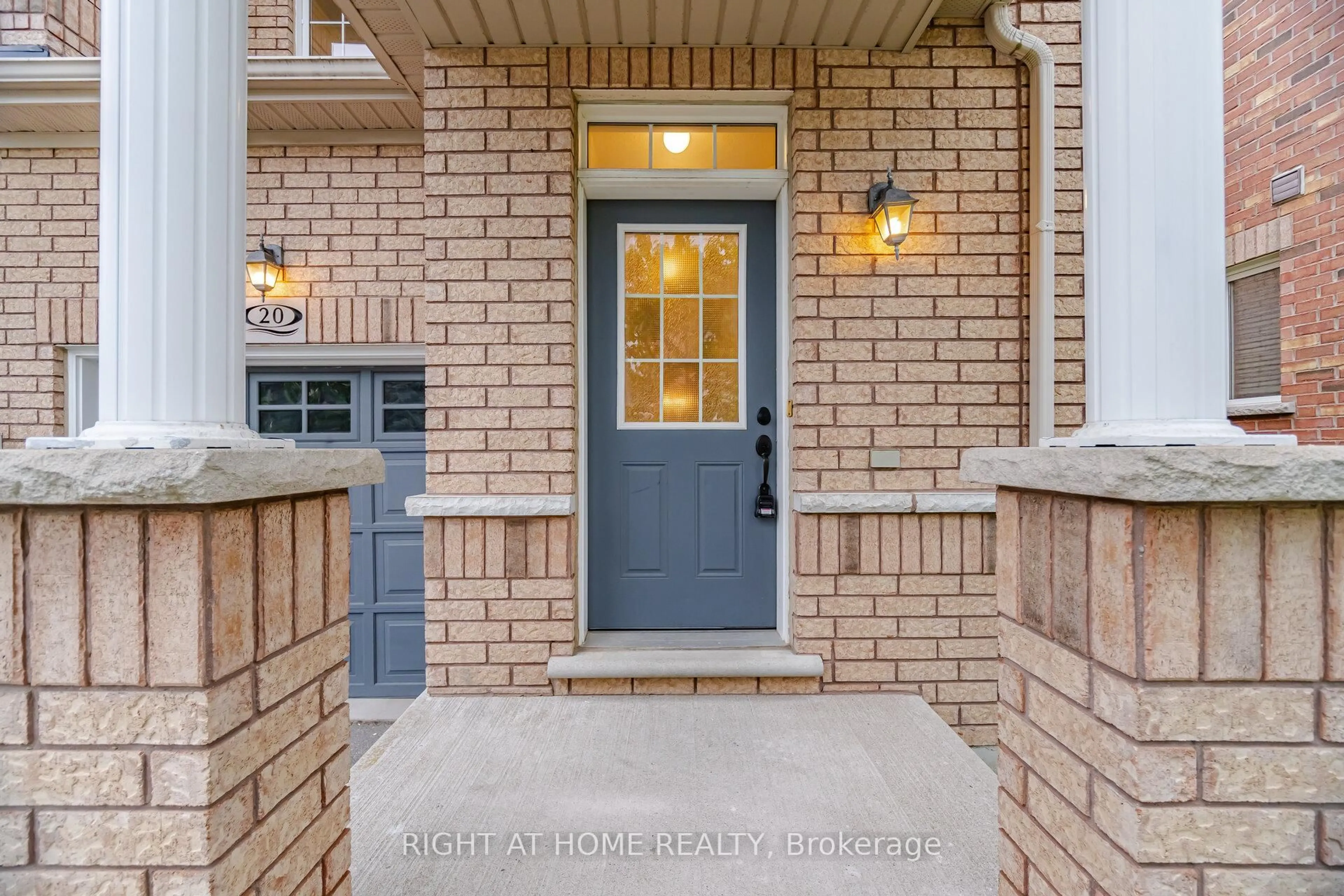 Home with brick exterior material, street for 110 Highland Rd #20, Kitchener Ontario N2M 3S1