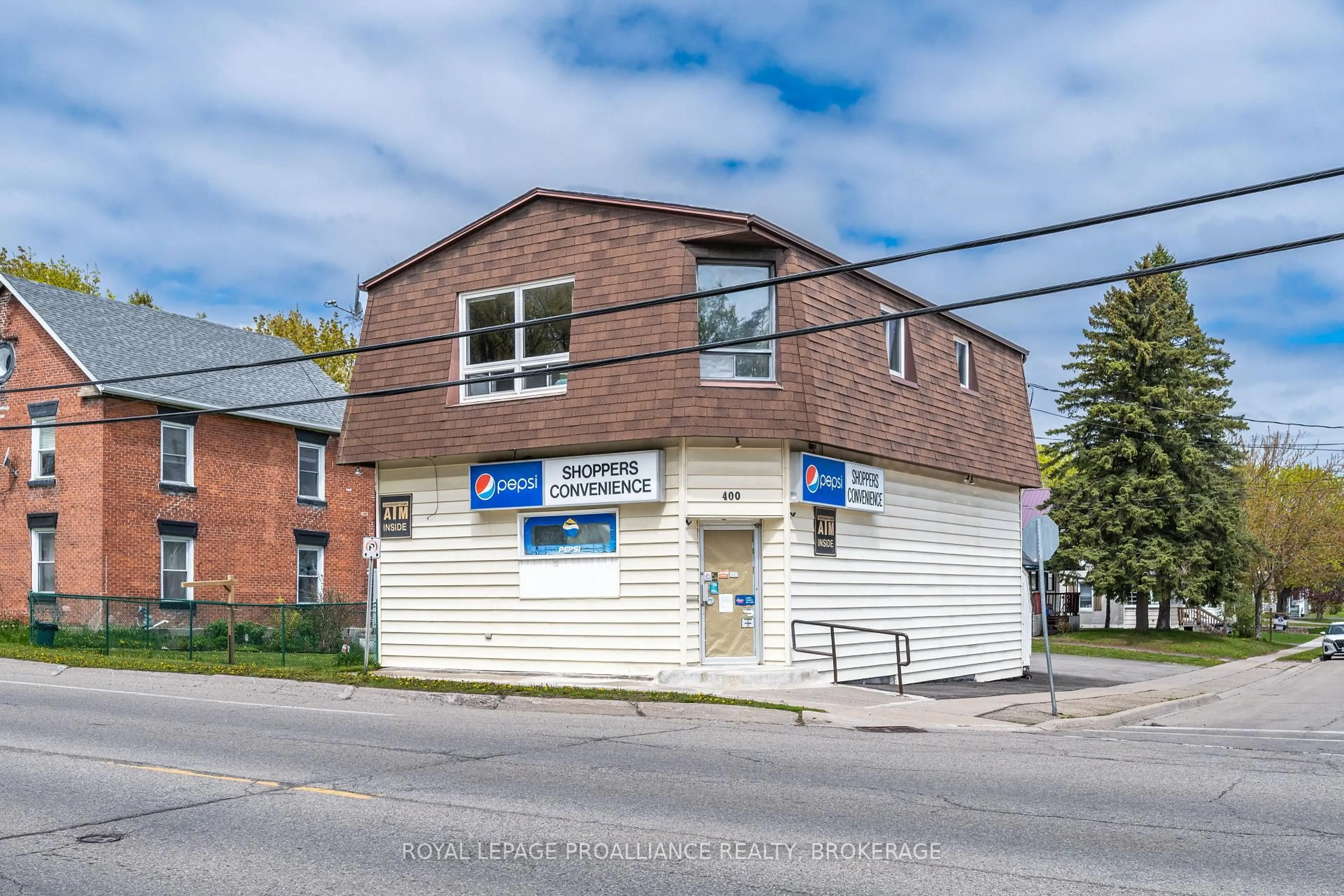 Unknown for 400 King St, Gananoque Ontario K7G 2G9