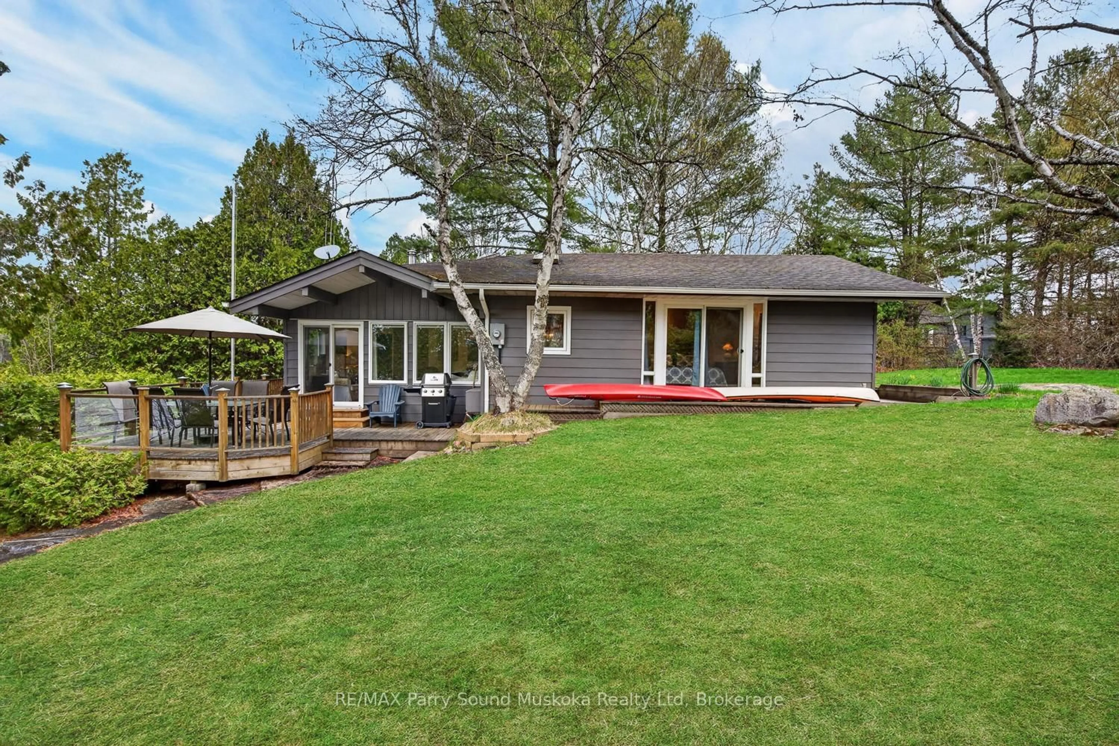 A pic from outside/outdoor area/front of a property/back of a property/a pic from drone, water/lake/river/ocean view for 91 Gibson Bay Rd, Whitestone Ontario P0A 1G0