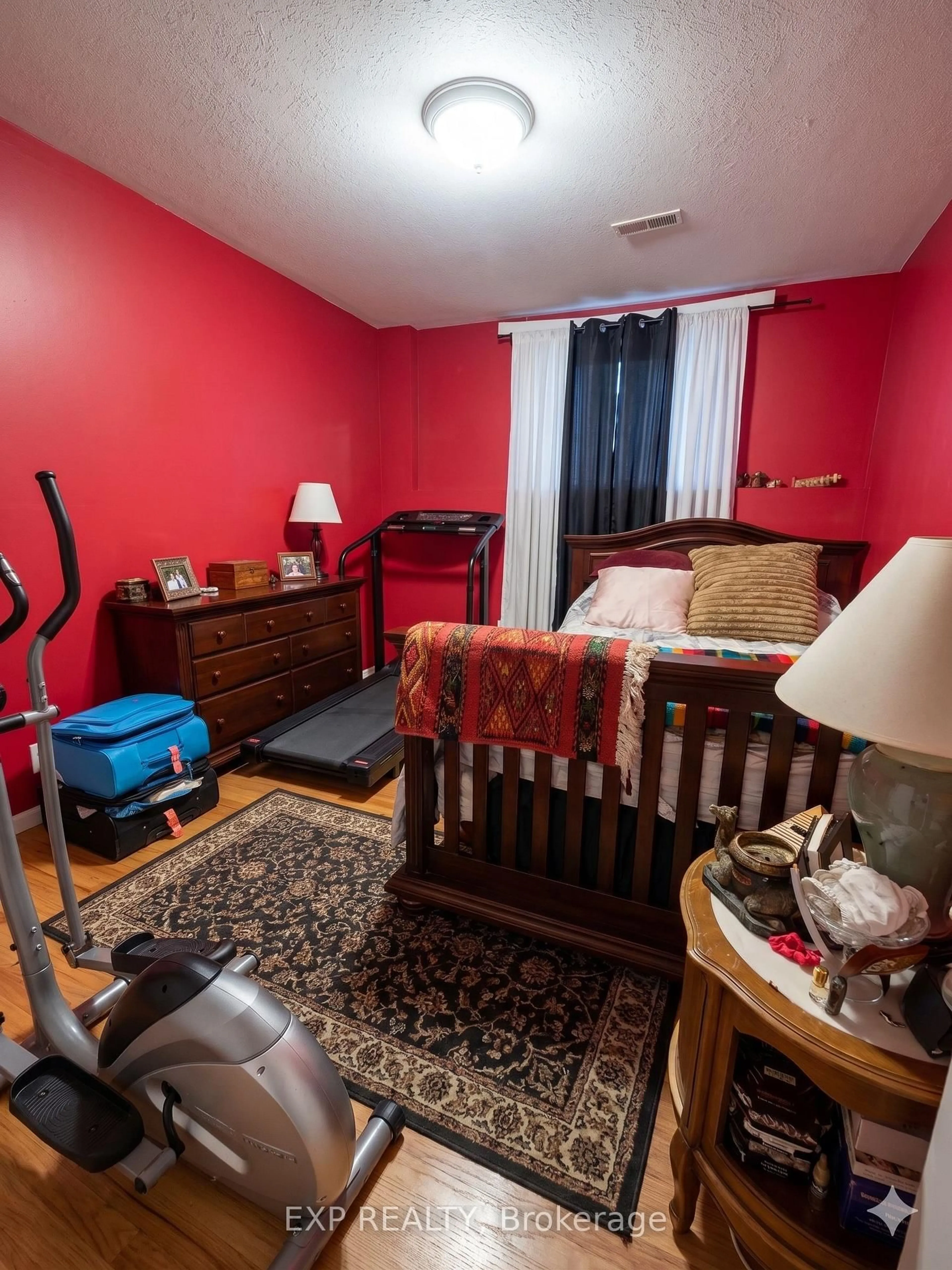 A pic of a room for 1639 Locksley Lane #11, Ottawa Ontario K1J 1B6