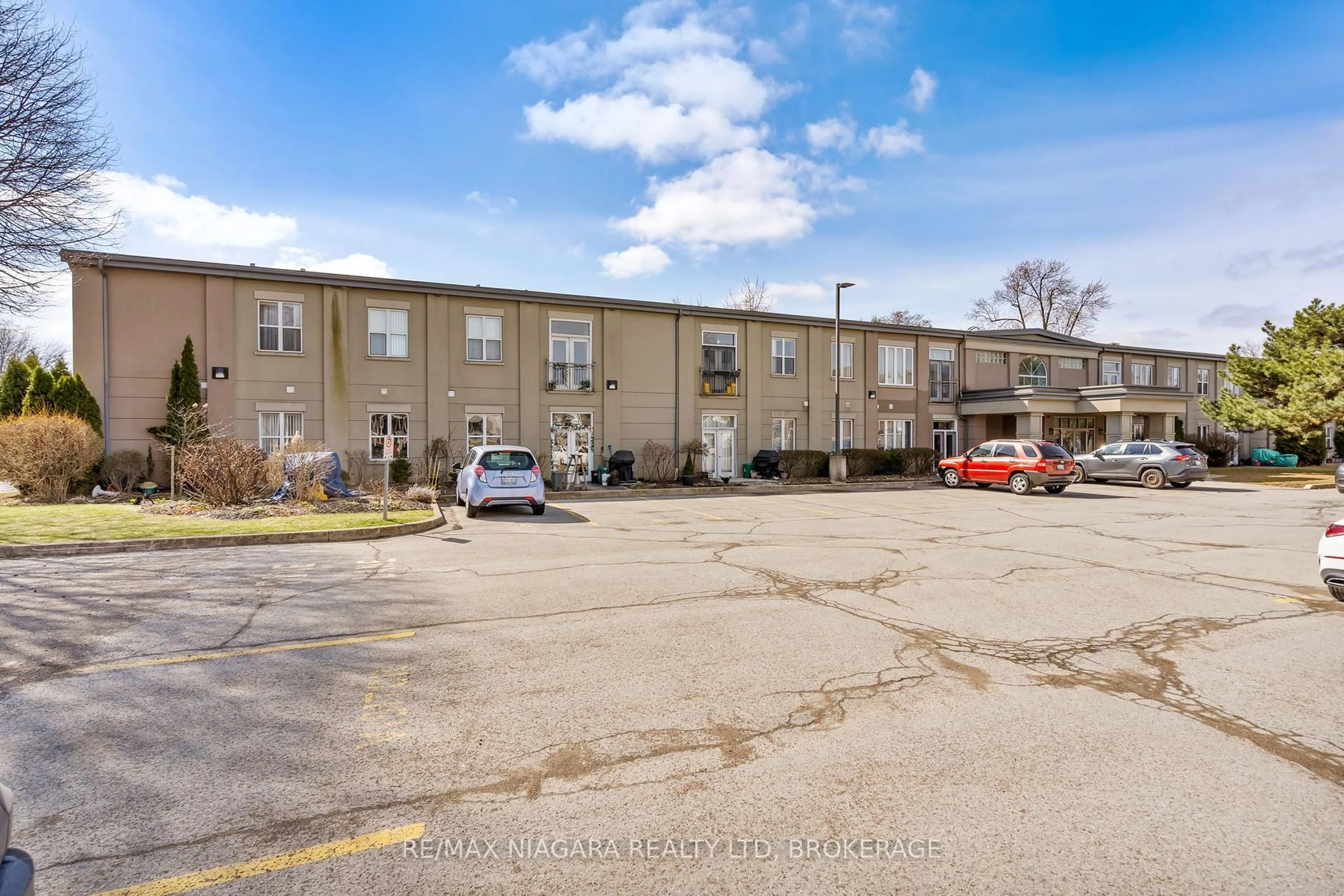Unknown for 6365 Drummond Rd #103, Niagara Falls Ontario L2G 4N1