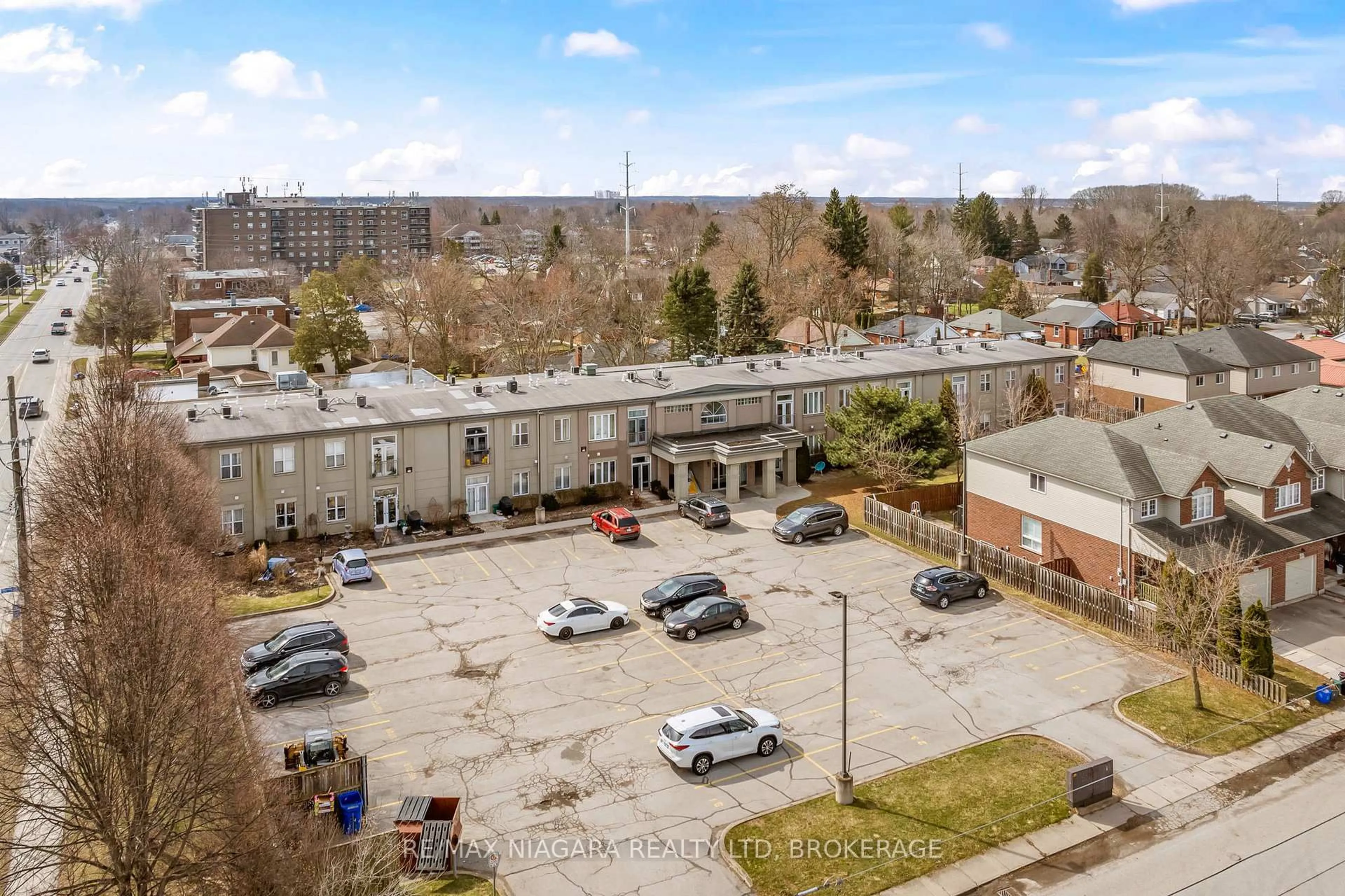 A pic from outside/outdoor area/front of a property/back of a property/a pic from drone, mountain view for 6365 Drummond Rd #103, Niagara Falls Ontario L2G 4N1