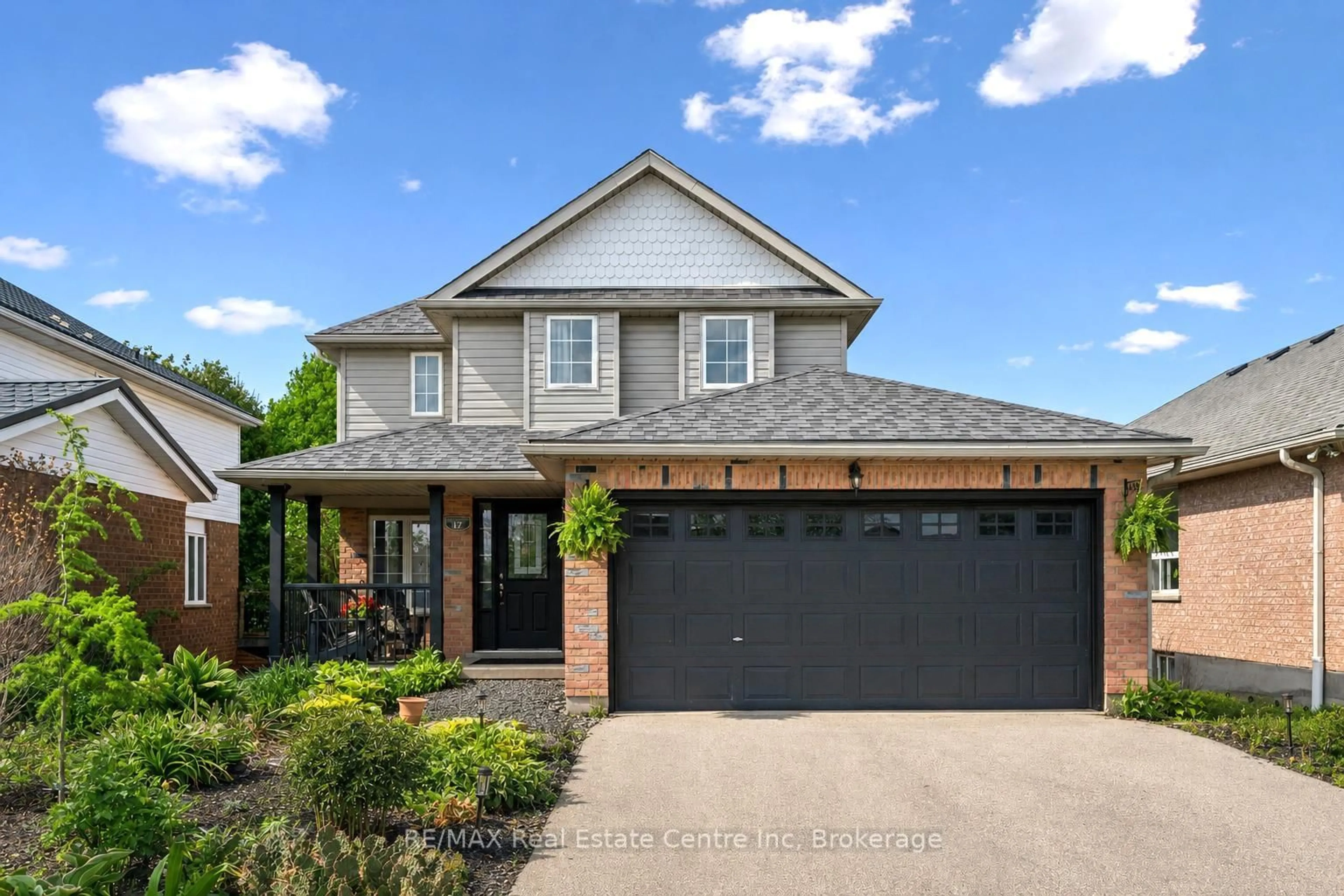 Home with brick exterior material, street for 17 Gibbs Cres, Guelph Ontario N1G 5B6