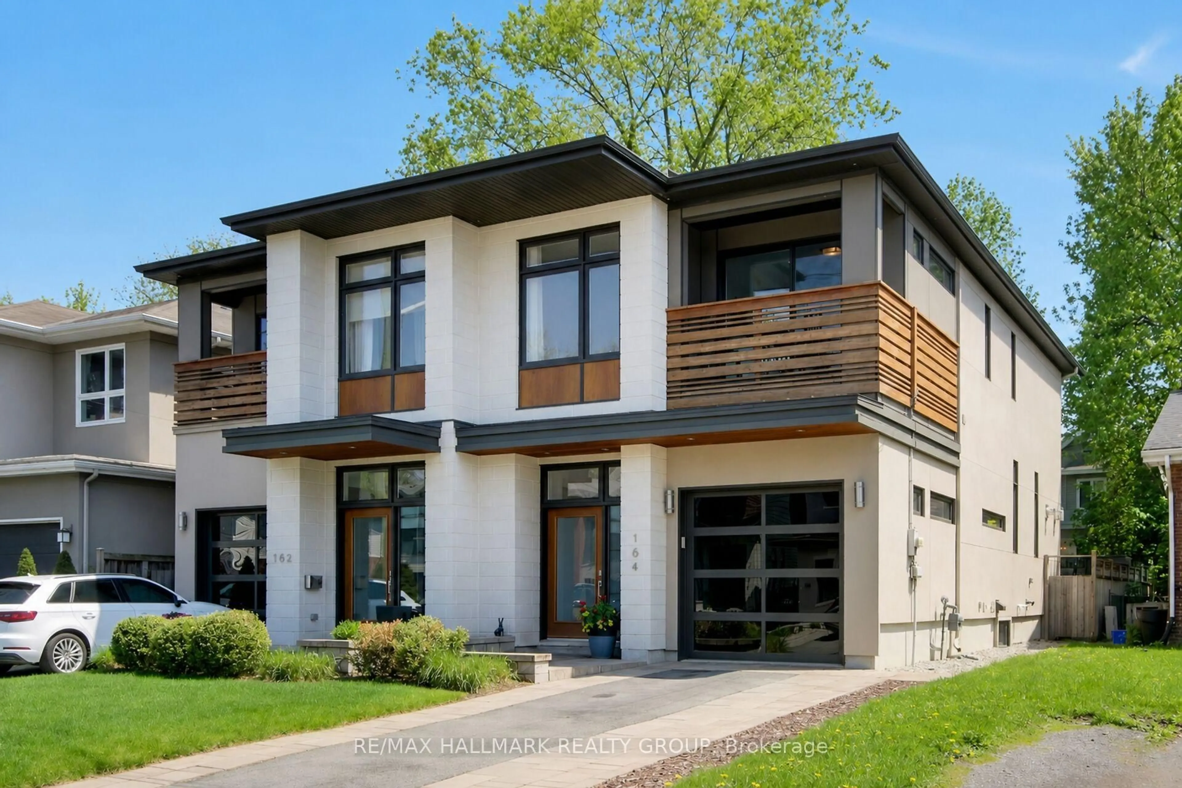 Home with brick exterior material, street for 164 Geoffrey St, Ottawa Ontario K1Z 7A8