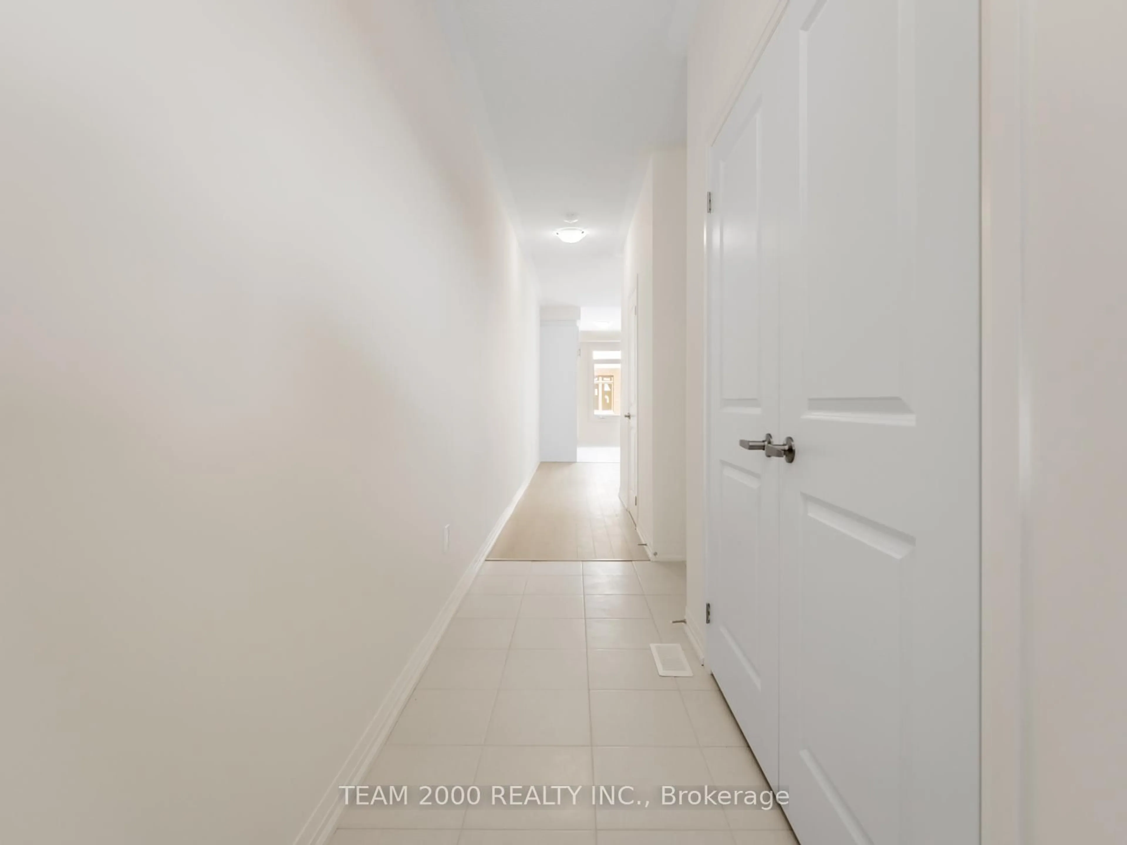 A pic of a room for 474 Provident Way #42, Hamilton Ontario L0R 1W0