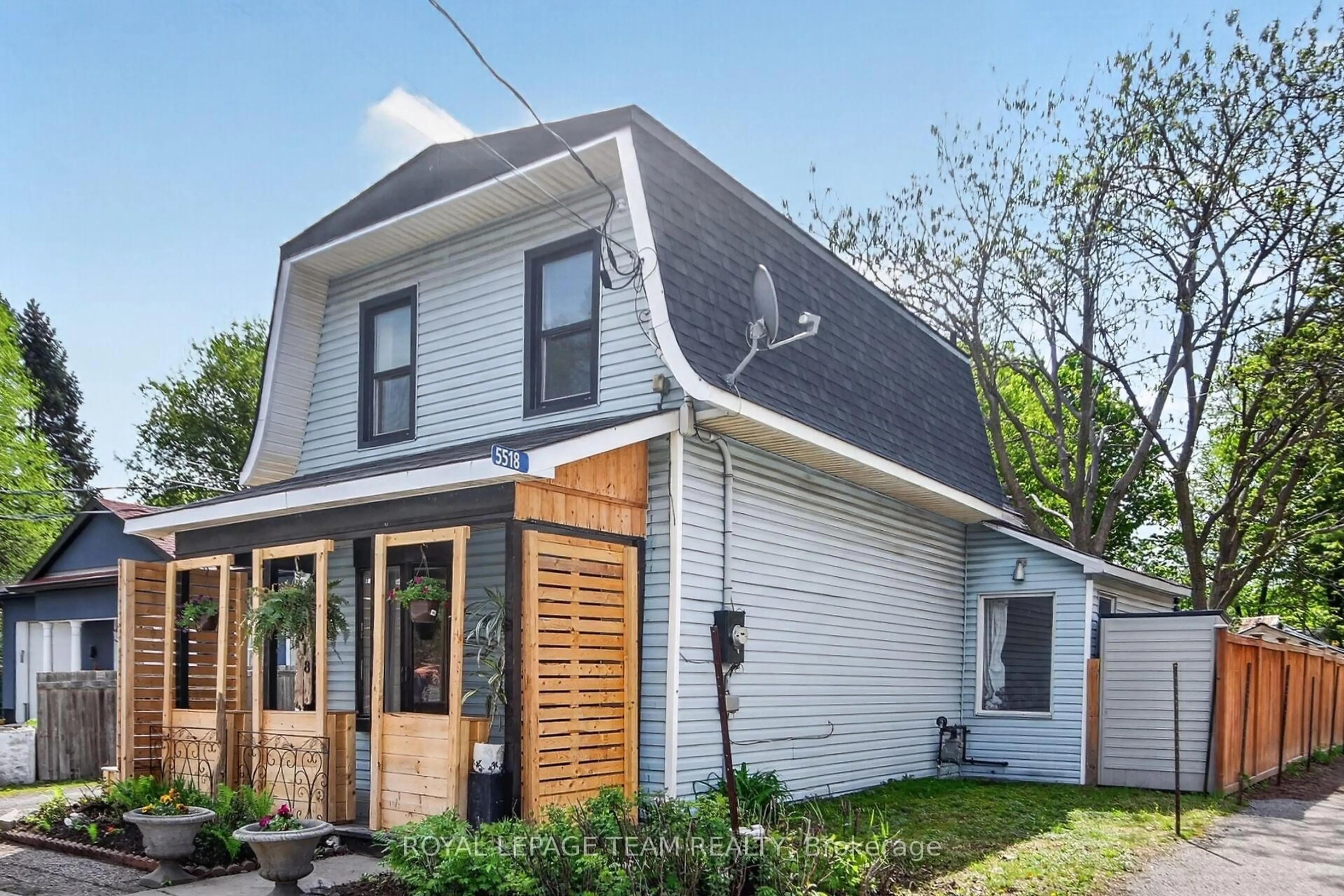 Home with vinyl exterior material, street for 5518 Osgoode Main St, Osgoode Ontario K0A 2W0