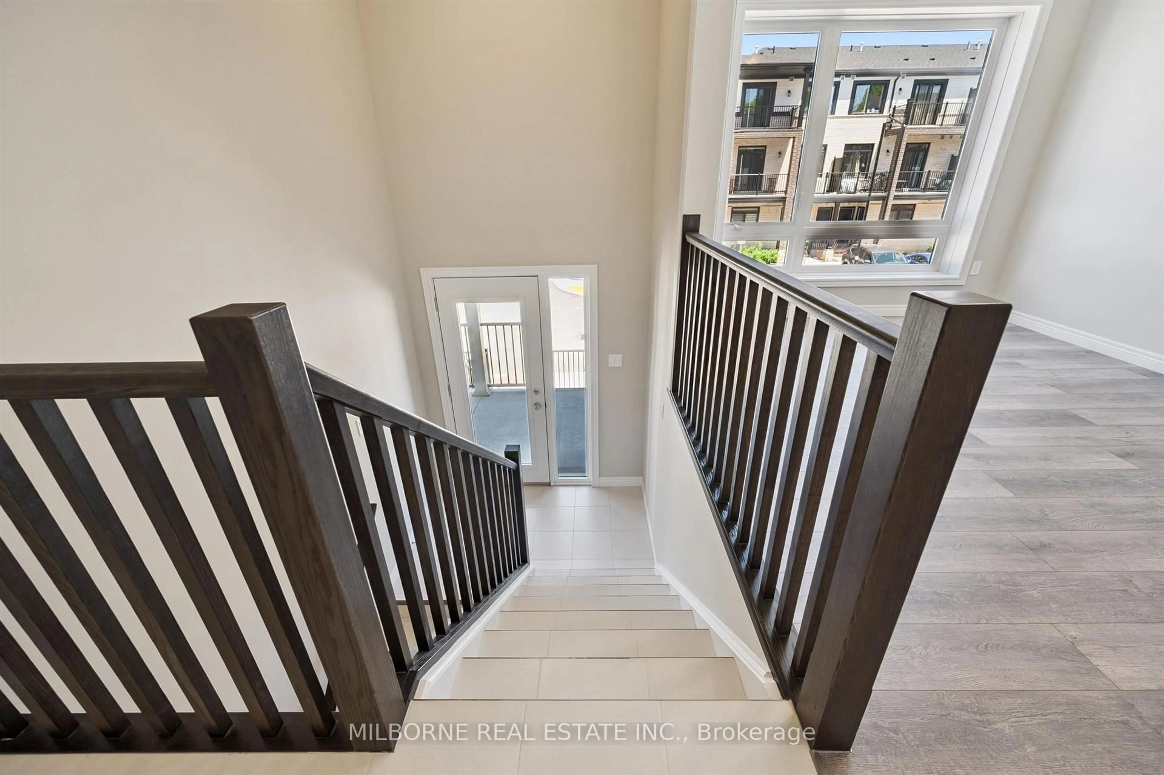 Stairs for 37 Arabella Dr, Guelph Ontario N1L 0R9