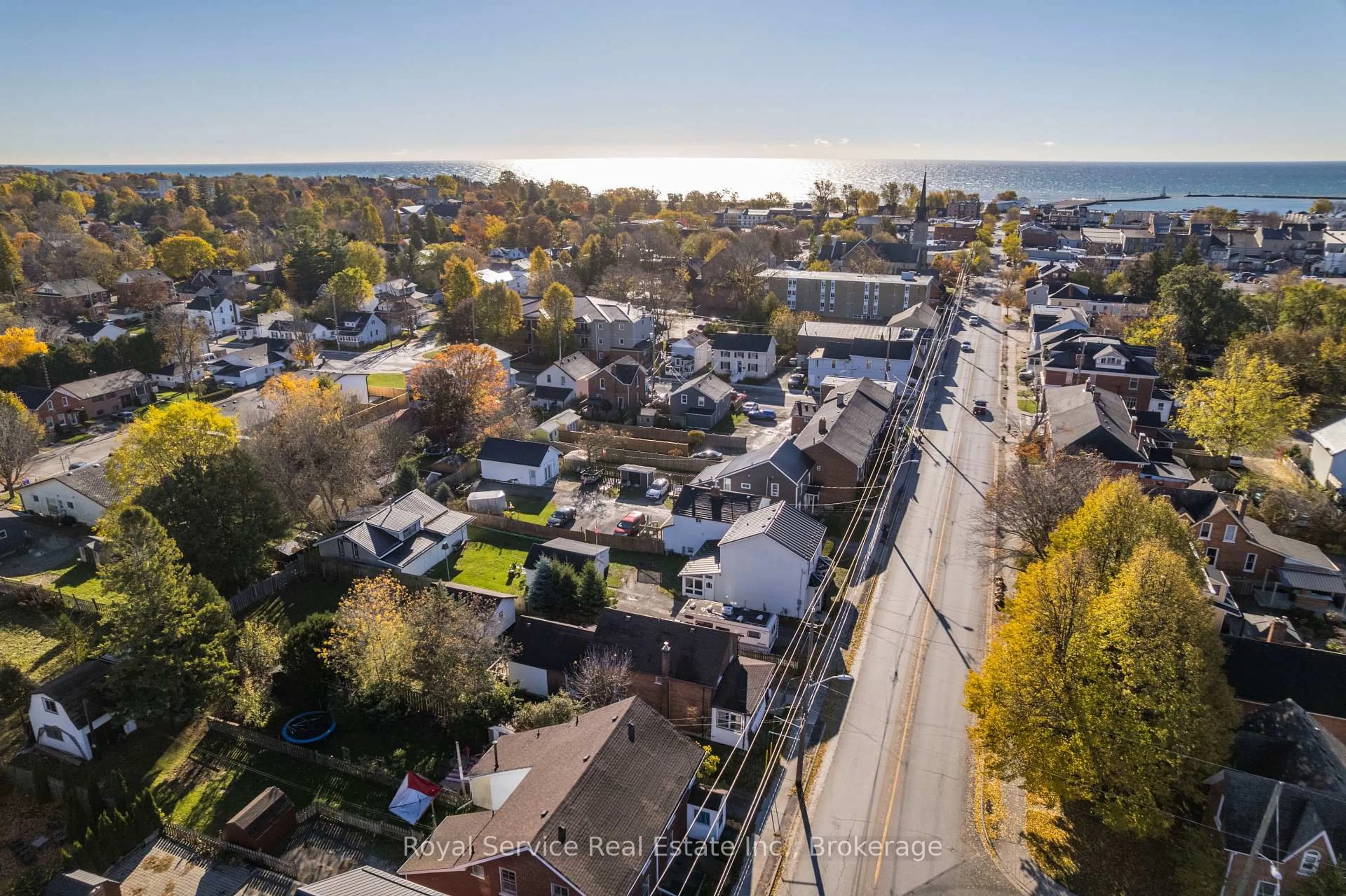 A pic from outside/outdoor area/front of a property/back of a property/a pic from drone, water/lake/river/ocean view for 370 Division St, Cobourg Ontario K9A 3R6