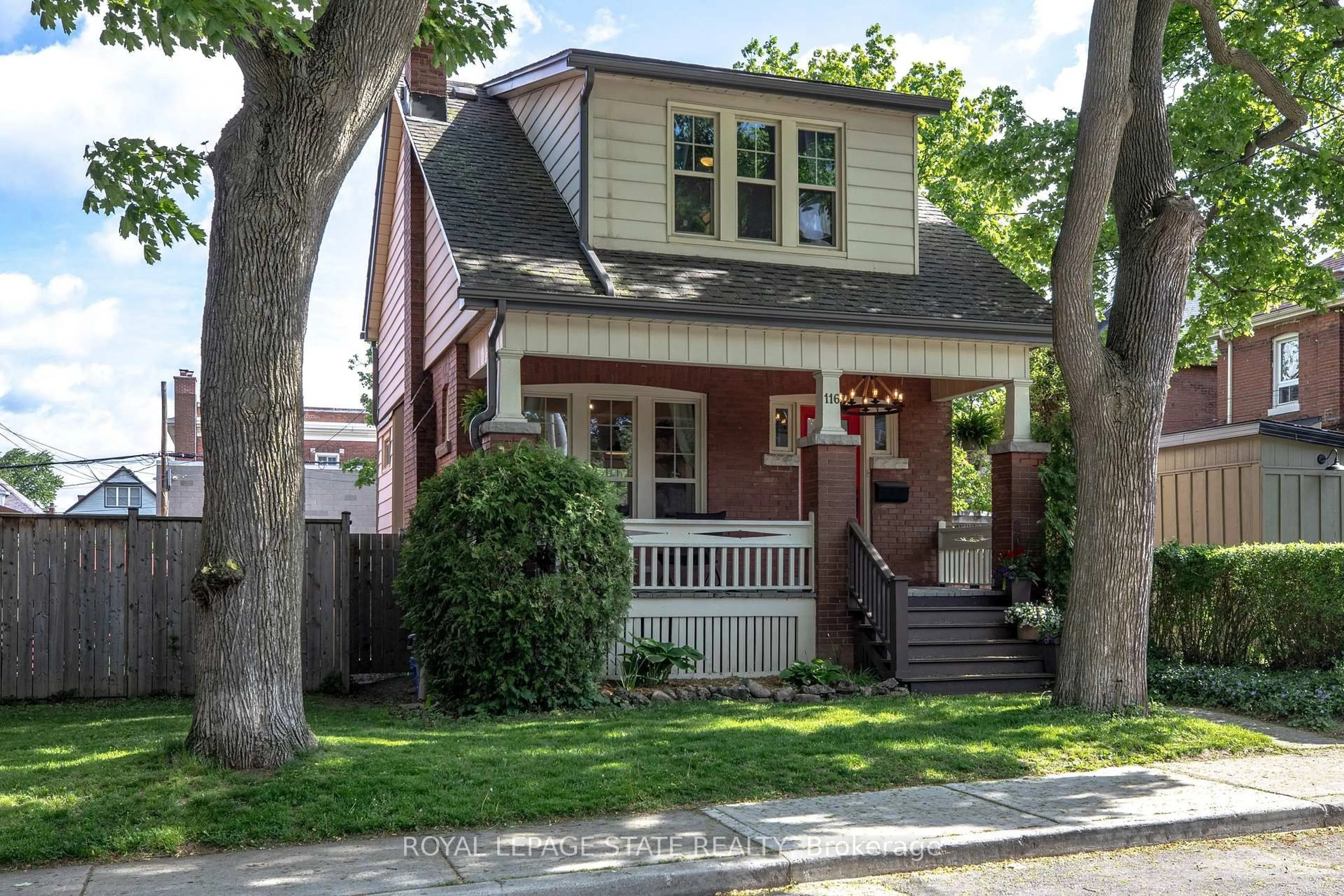 Home with brick exterior material, street for 116 Homewood Ave, Hamilton Ontario L8P 2M5