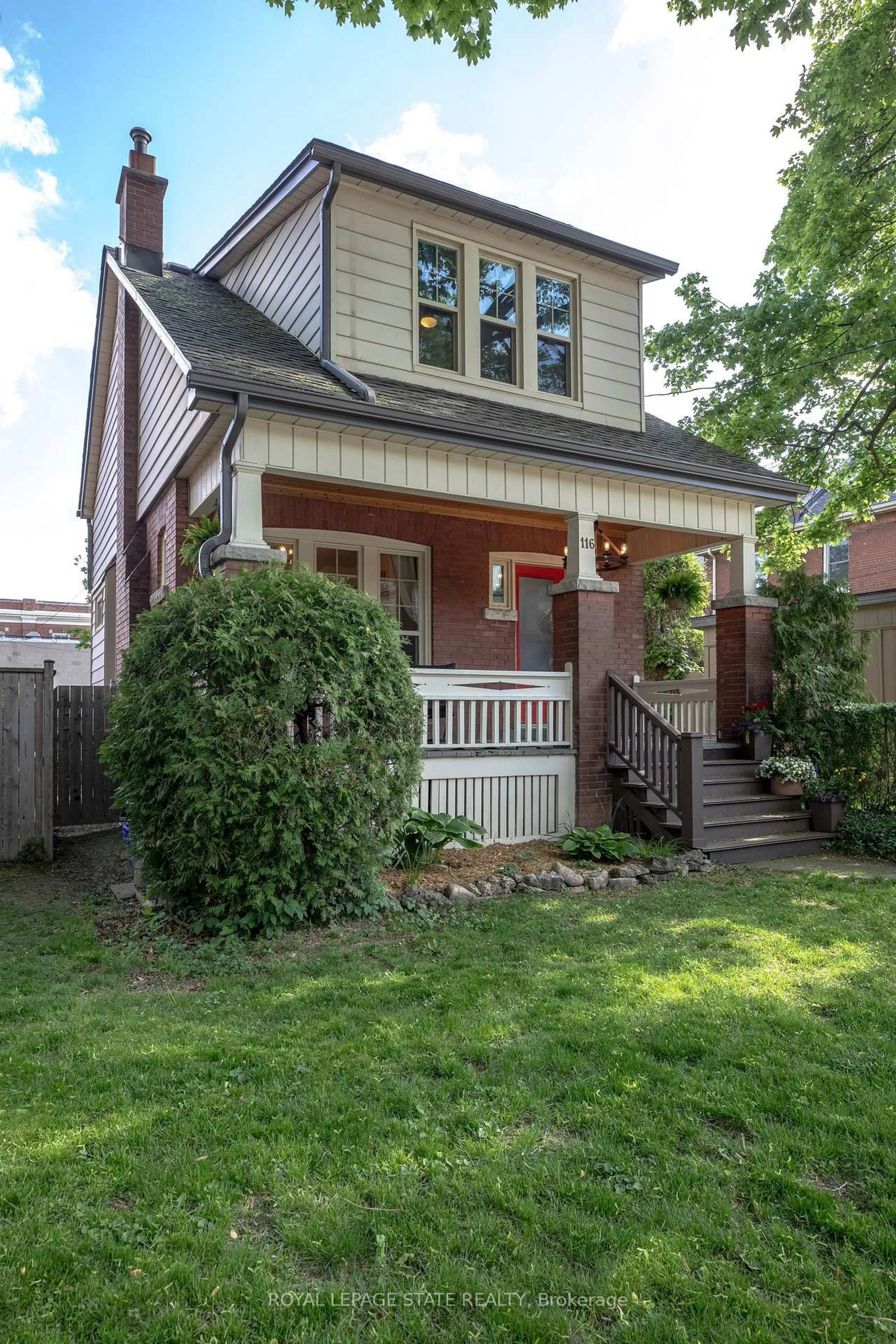 Home with brick exterior material, street for 116 Homewood Ave, Hamilton Ontario L8P 2M5