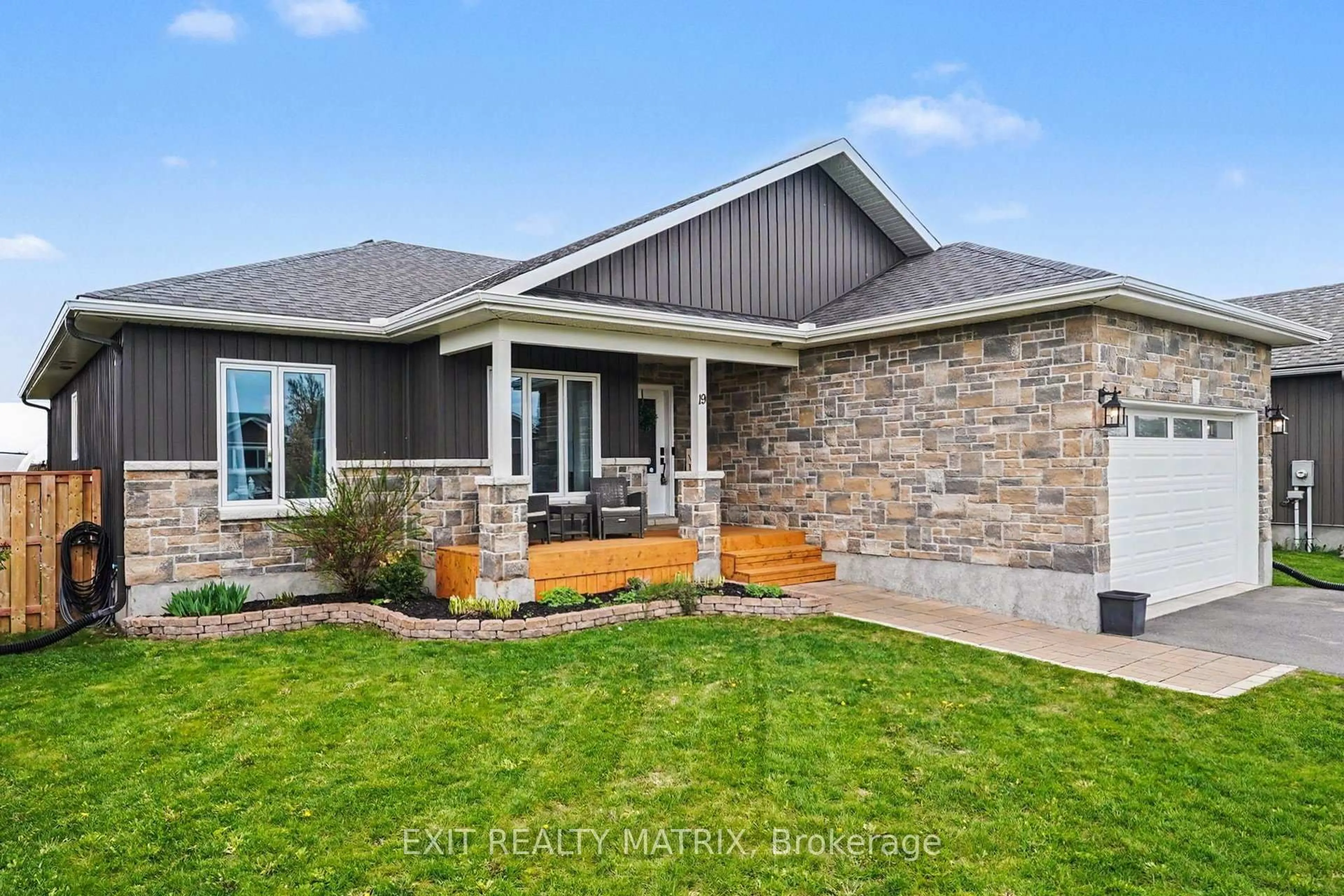 Home with brick exterior material, street for 19 Wintonia Dr, North Dundas Ontario K0C 2K0