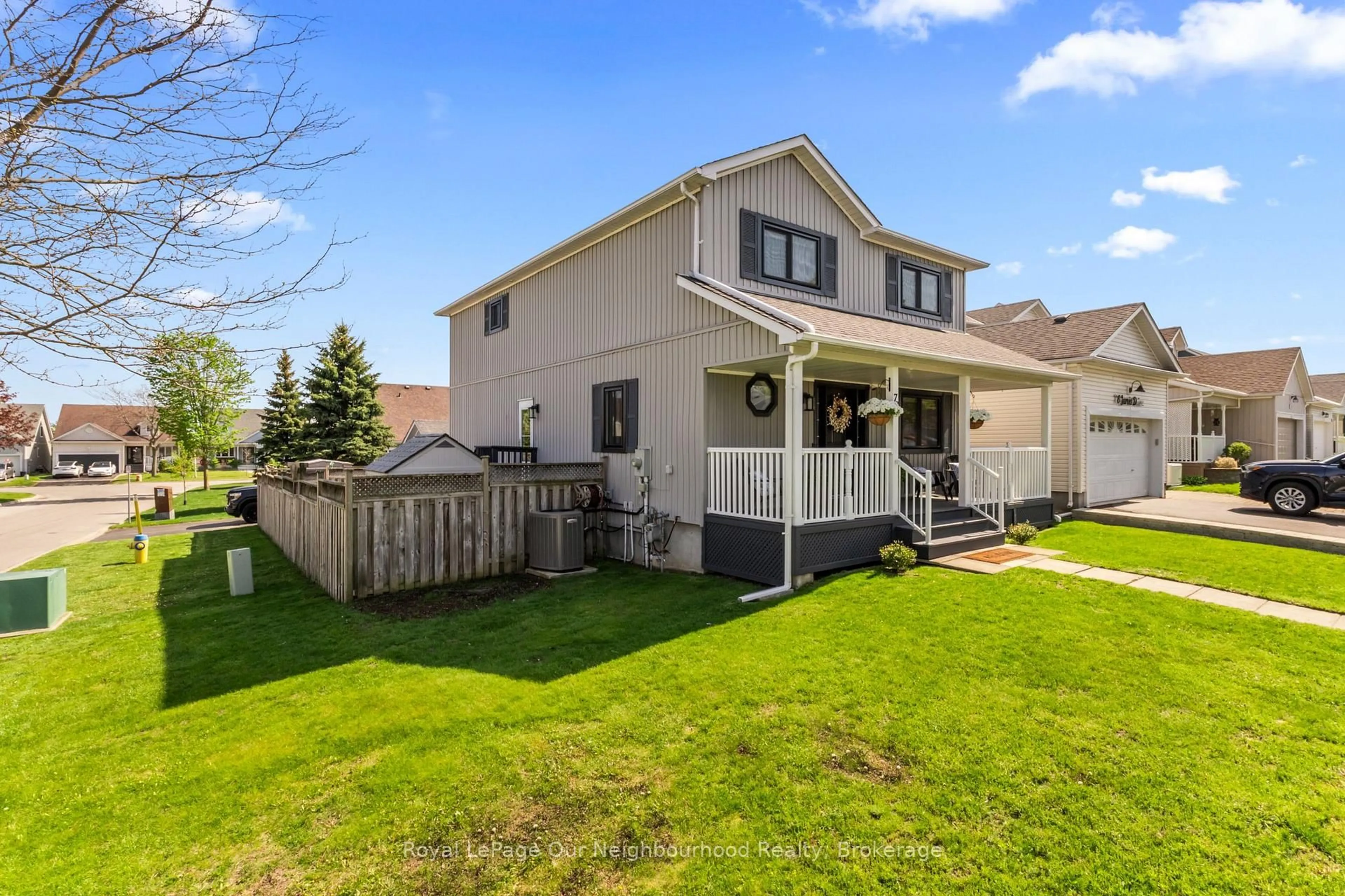 Patio, street for 78 Jarvis Dr, Port Hope Ontario L1A 4K5