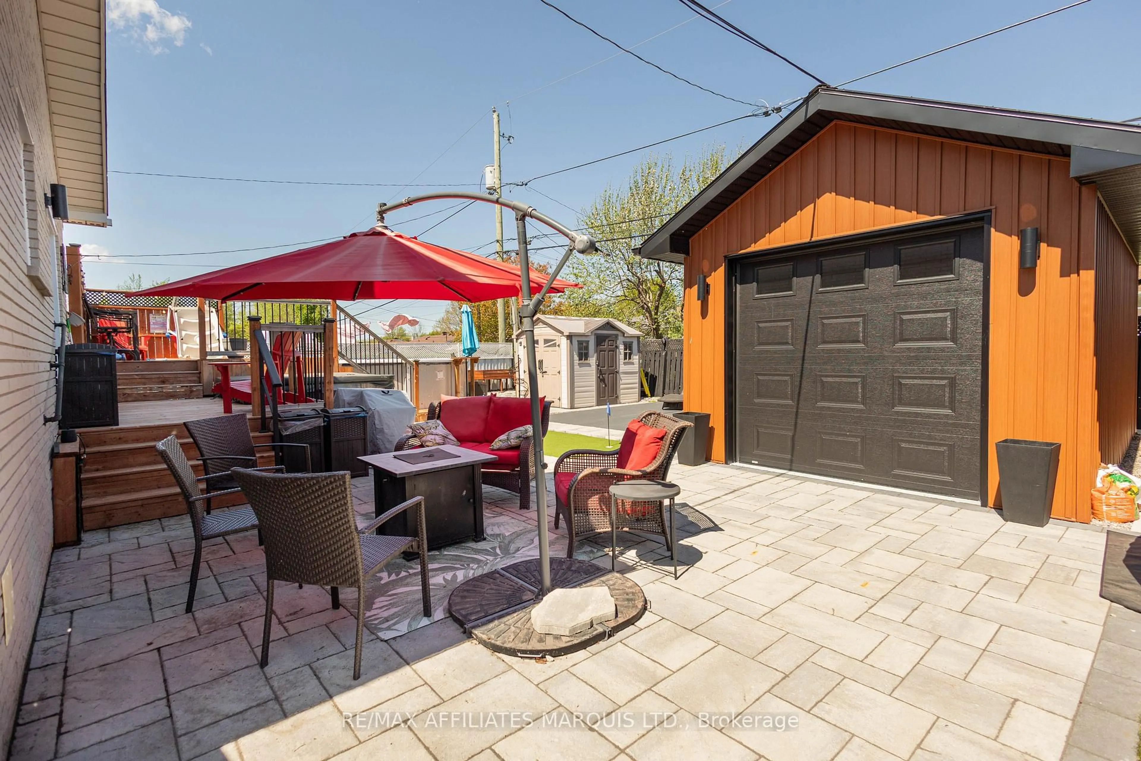 Patio, street for 420 Beach Ave, Cornwall Ontario K6H 5P1