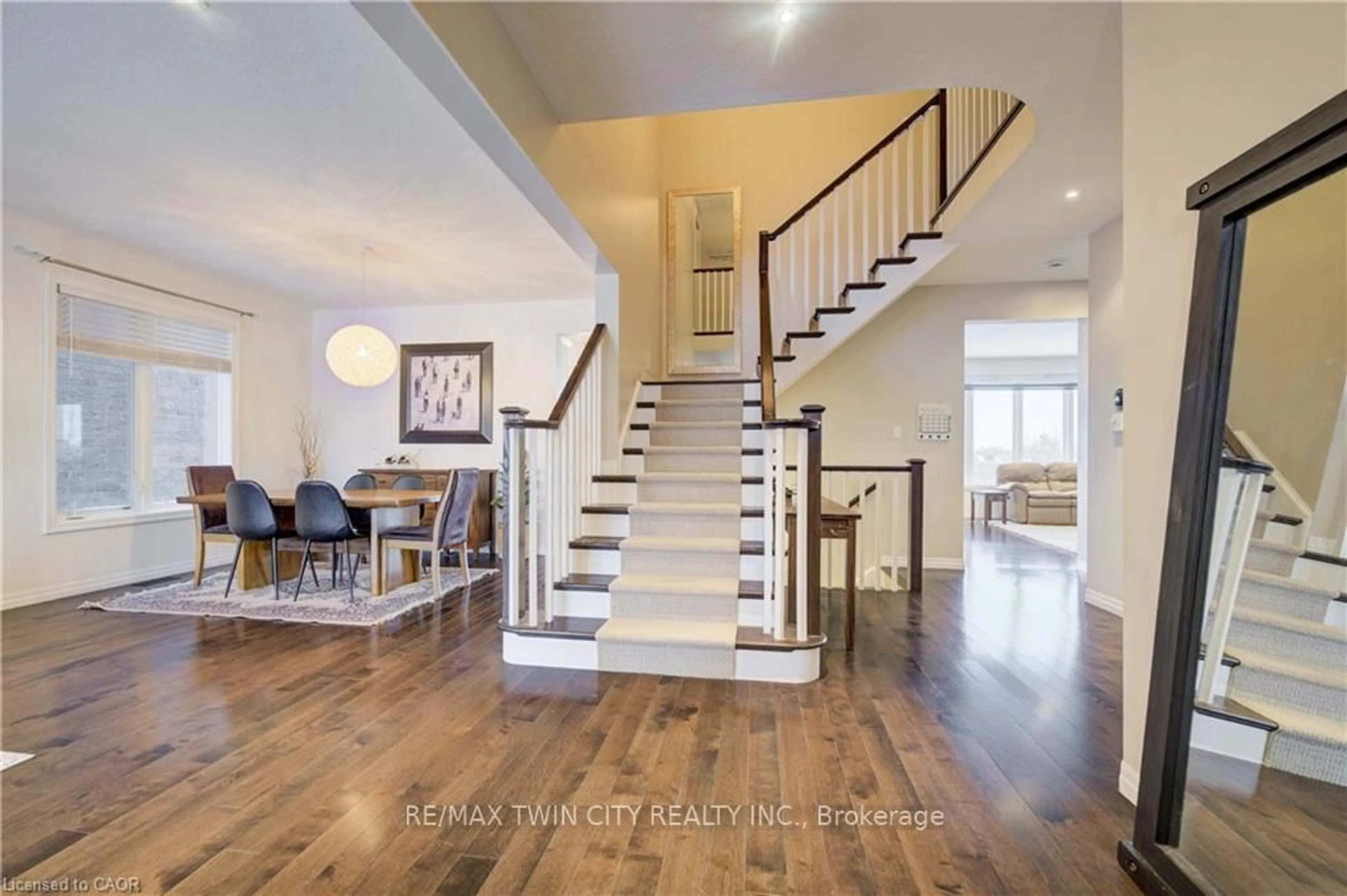 Unknown for 268 EVENS POND Cres, Kitchener Ontario N2R 0B8