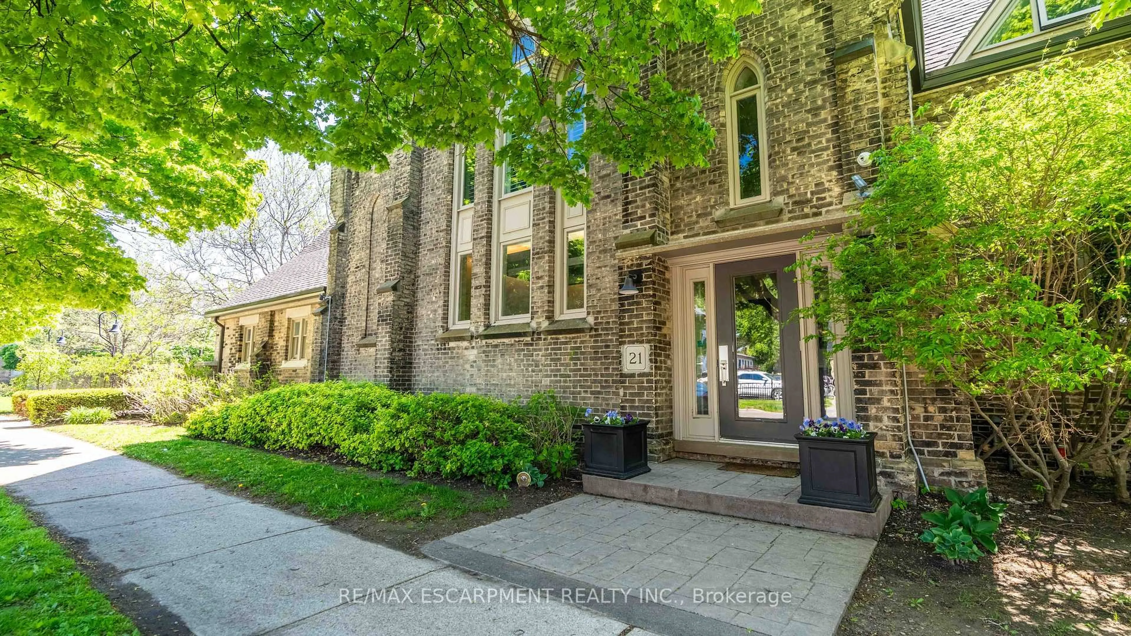 Unknown for 21 RICHMOND St #205, Brantford Ontario N3T 3X9