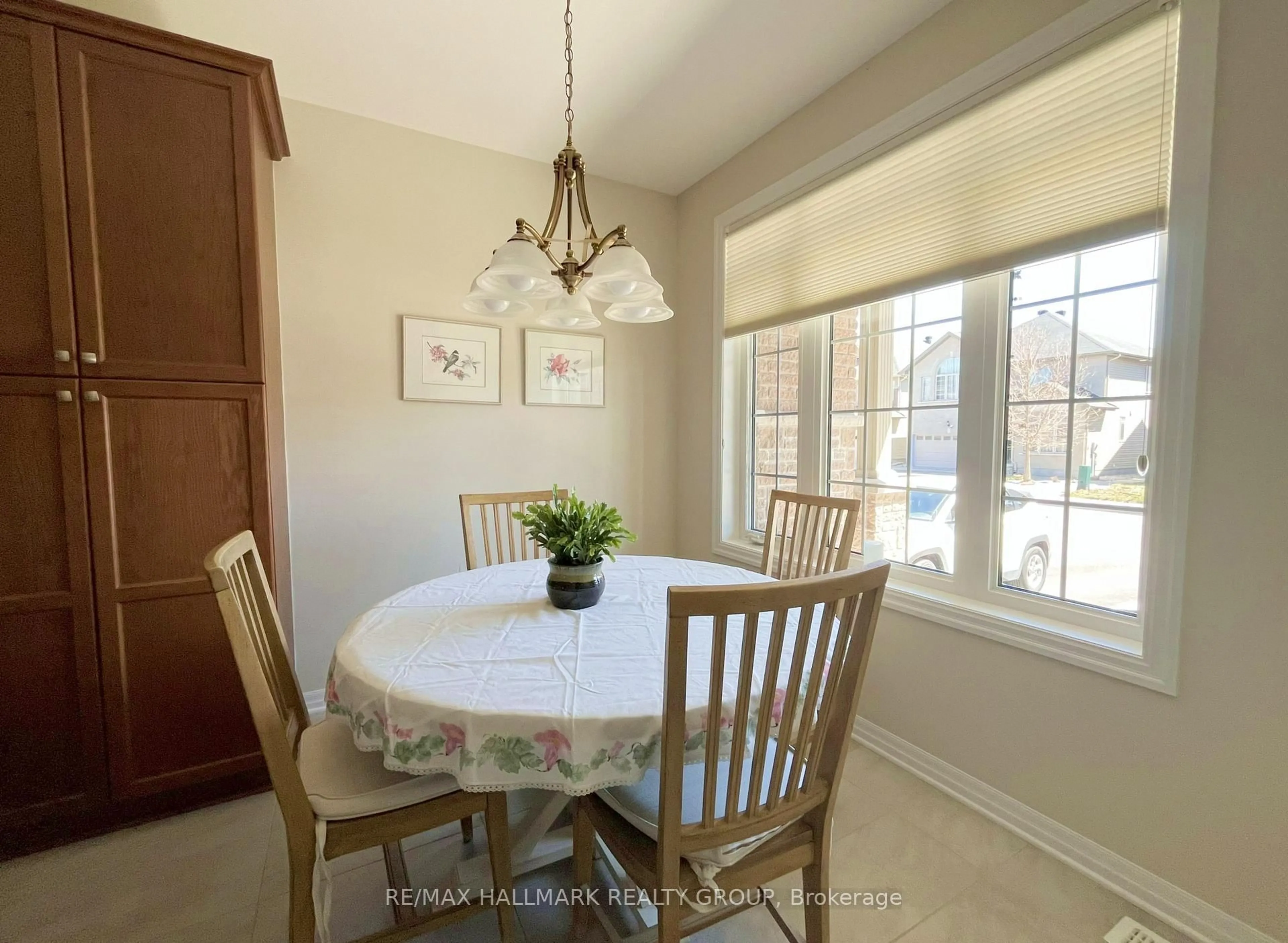 Dining room, unknown for 533 Peerless St, Ottawa Ontario K2J 6A5