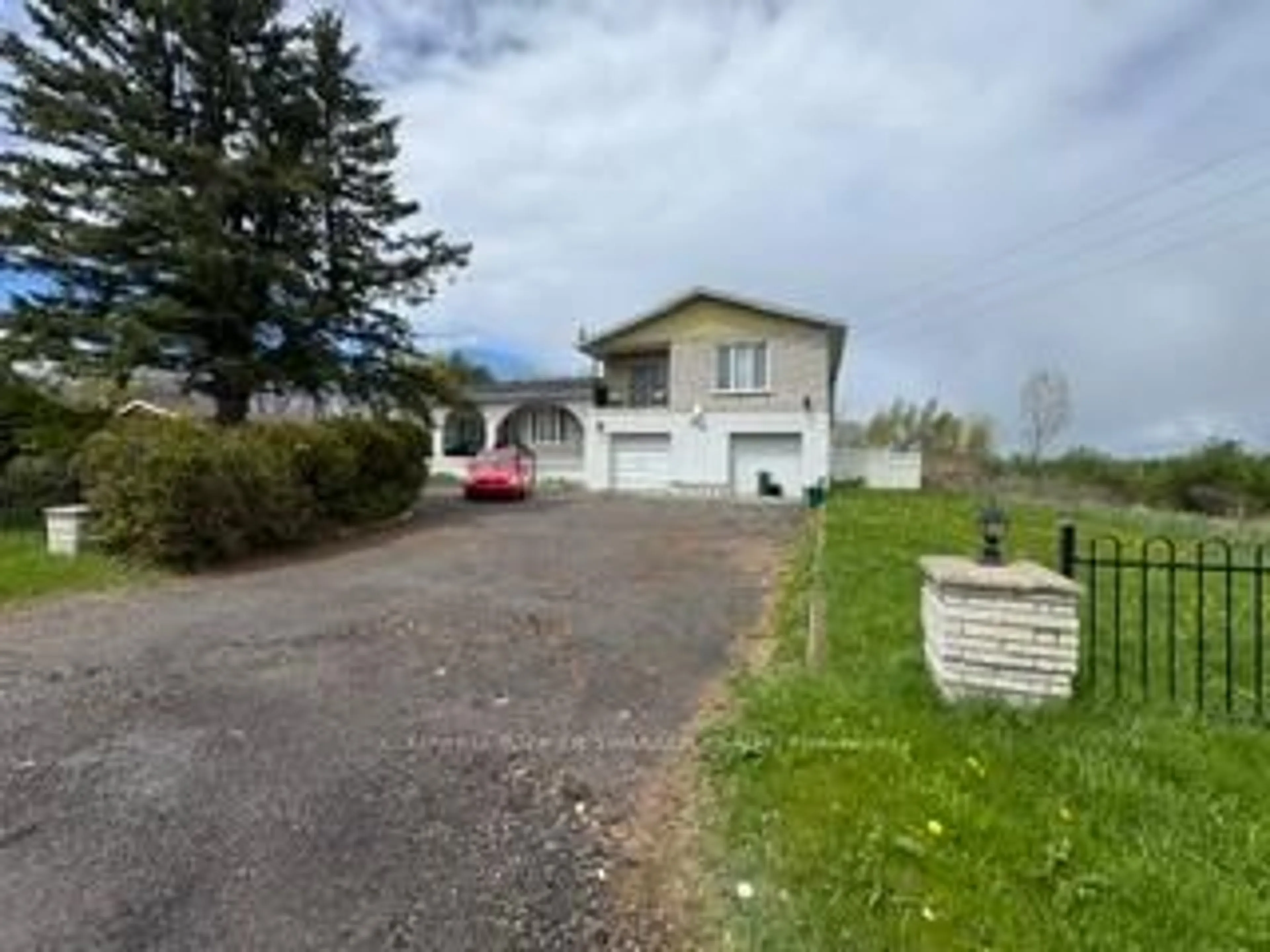 A pic from outside/outdoor area/front of a property/back of a property/a pic from drone, street for 7099 Marco St, Ottawa Ontario K4P 1C2