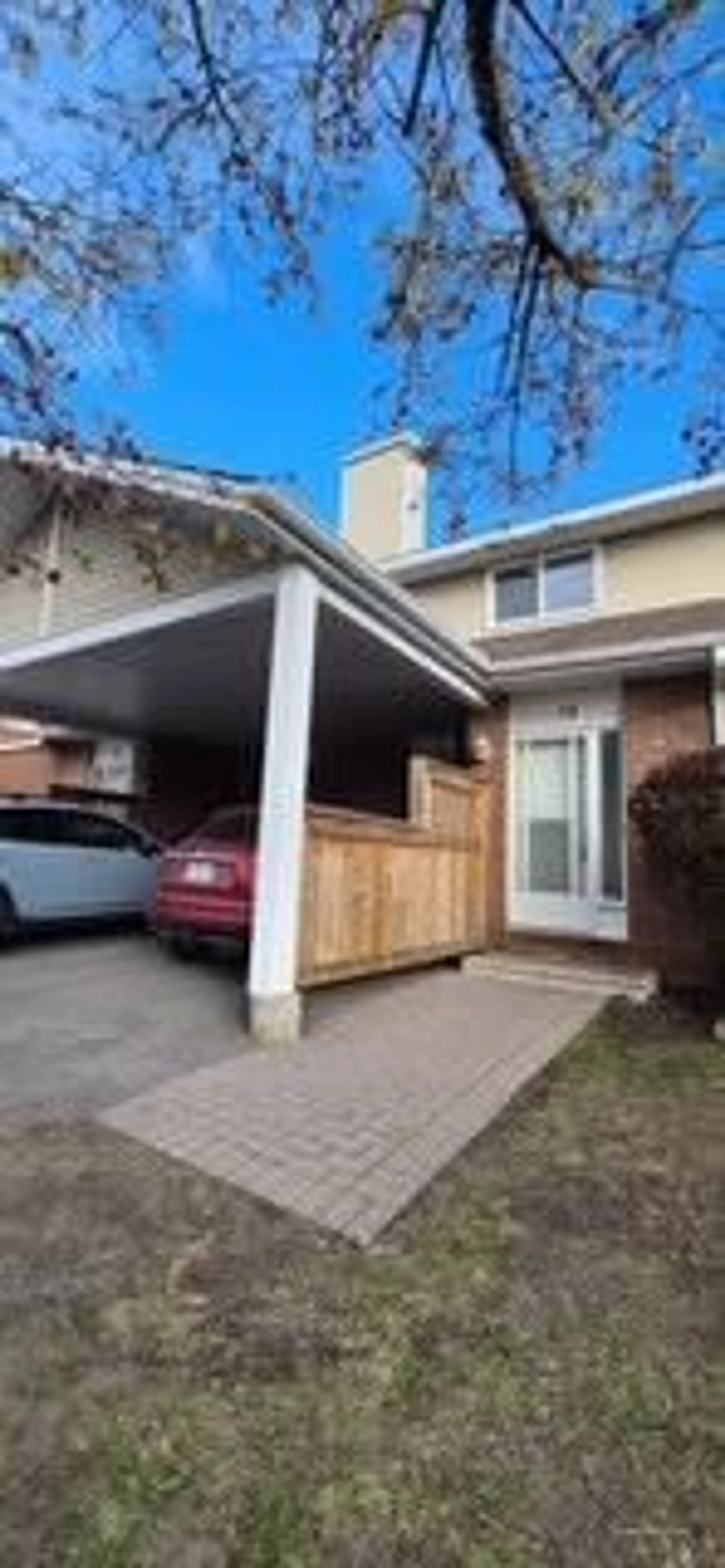 Unknown for 7099 Marco St, Ottawa Ontario K4P 1C2