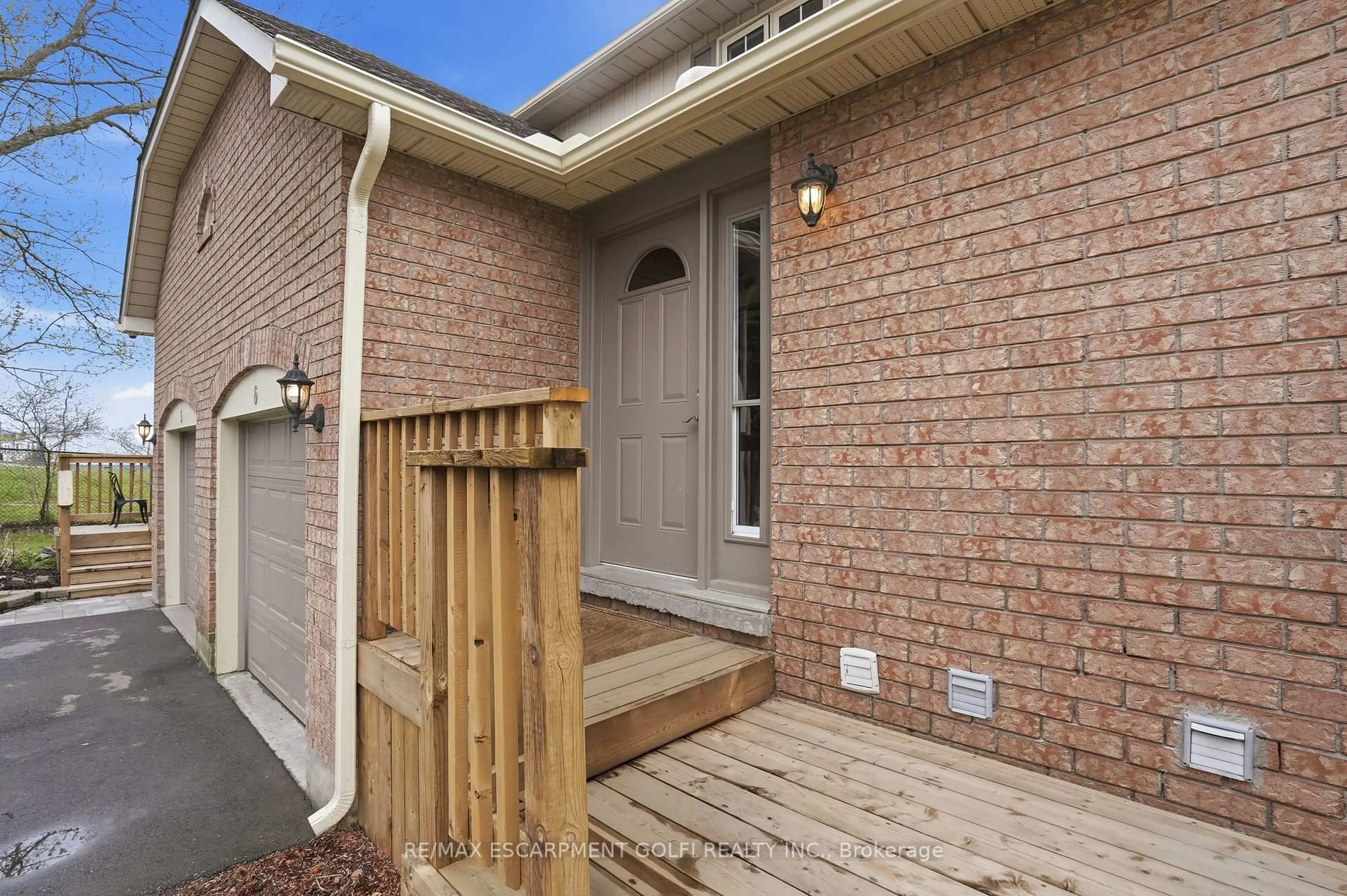 Home with brick exterior material, street for 79 Braeheid Ave #6, Hamilton Ontario L8B 0C6