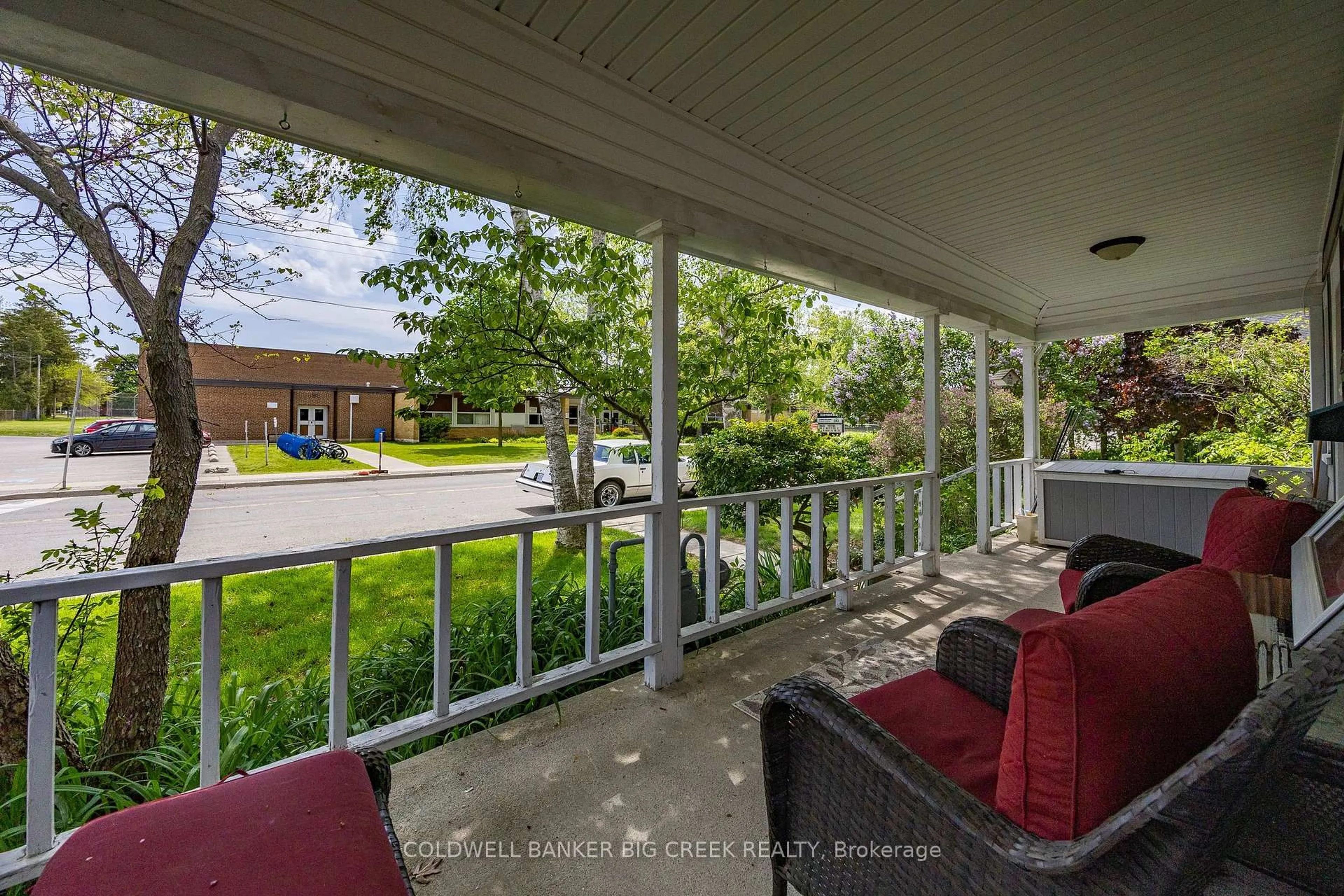 Patio, water/lake/river/ocean view for 220 Queen St, Norfolk Ontario N4B 2K7