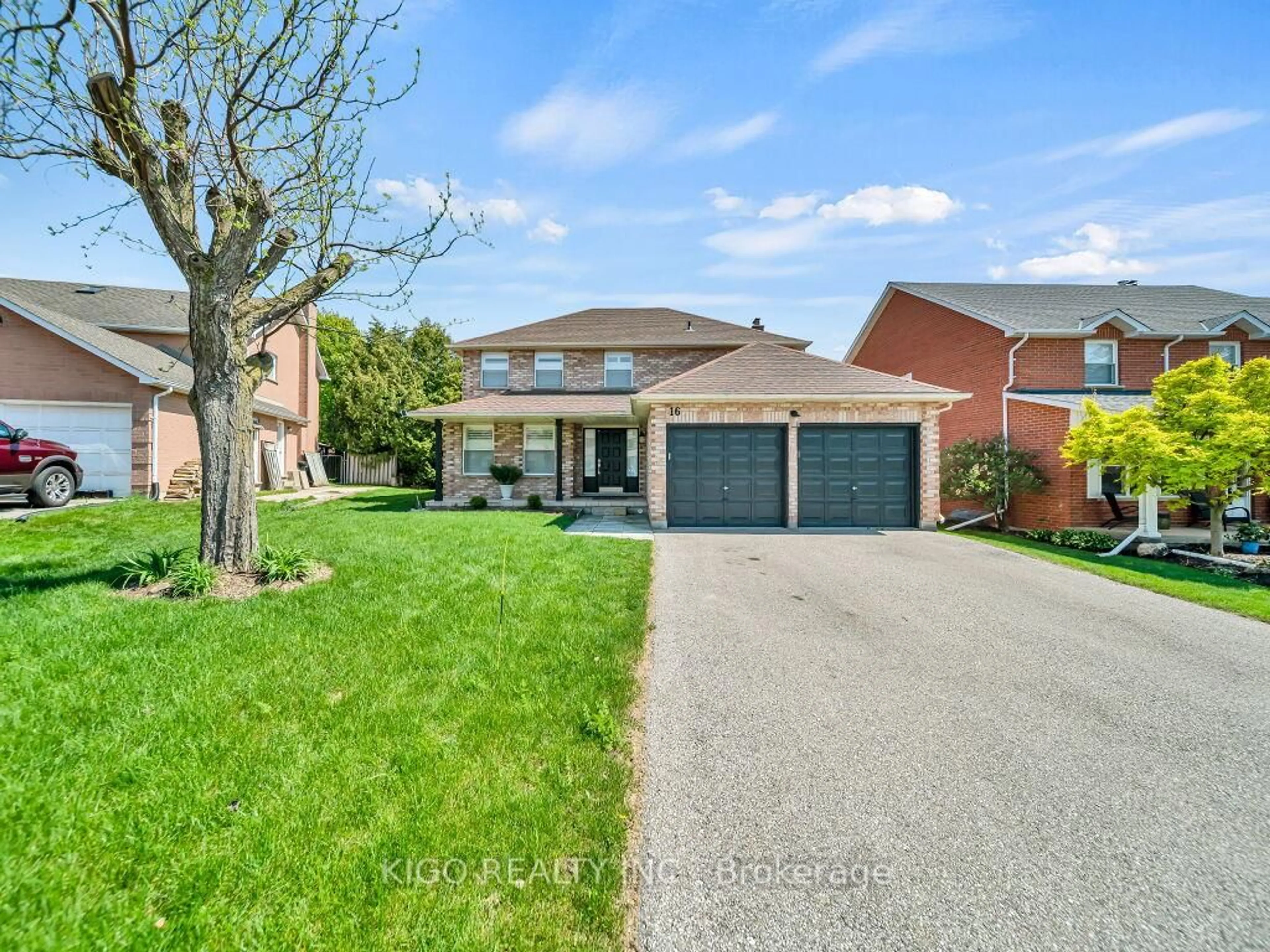 Home with brick exterior material, street for 16 GLENNIE Crt, Cambridge Ontario N1T 1L1
