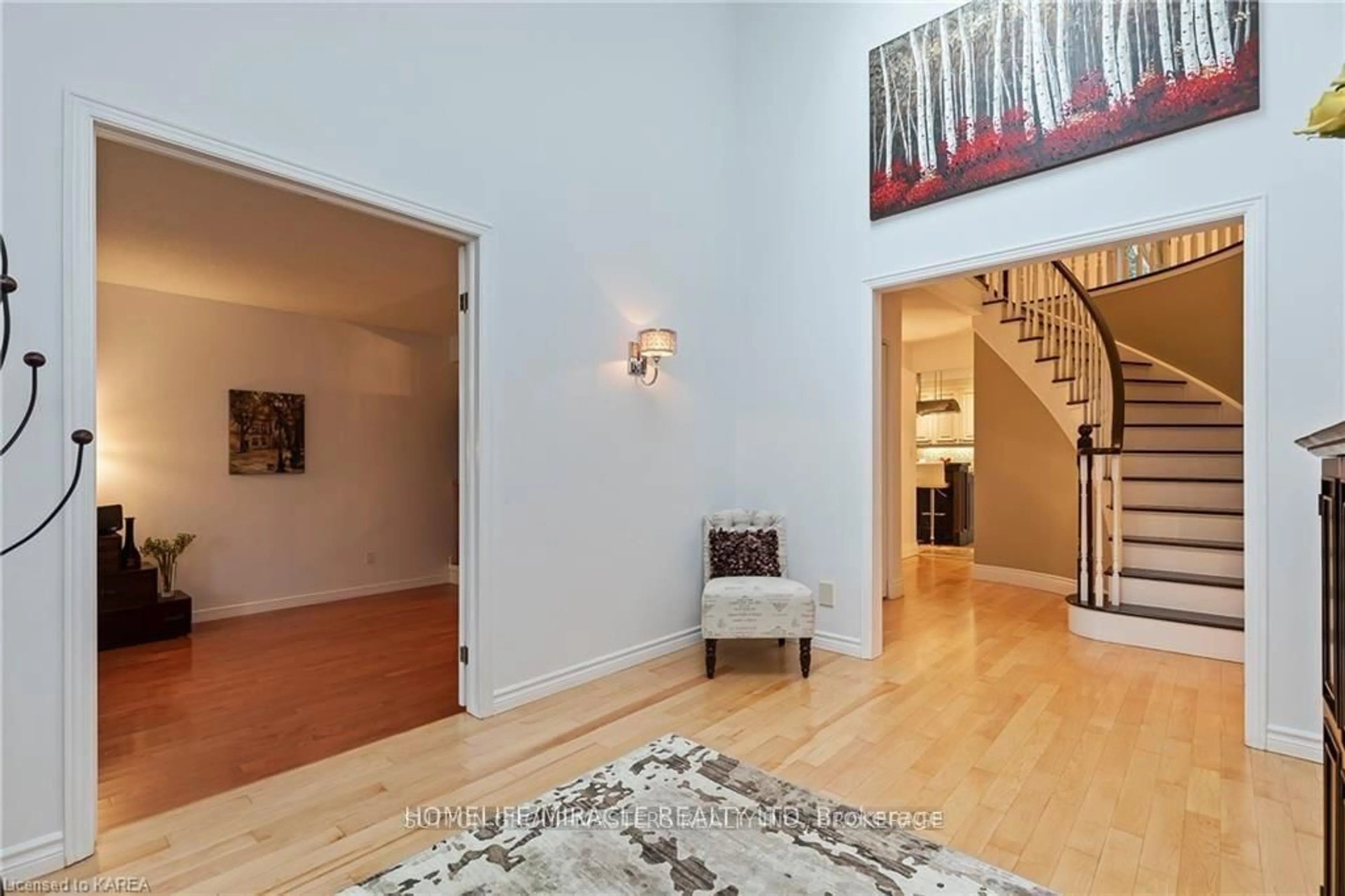 Indoor foyer for 1079 Mona Dr, Kingston Ontario K7P 2S3